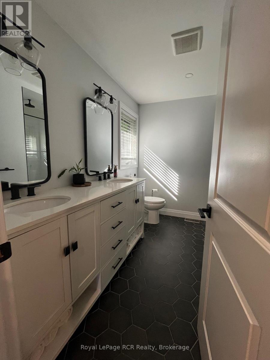 52 Birch Street, South Bruce Peninsula, Ontario  N0H 2G0 - Photo 18 - X12949238