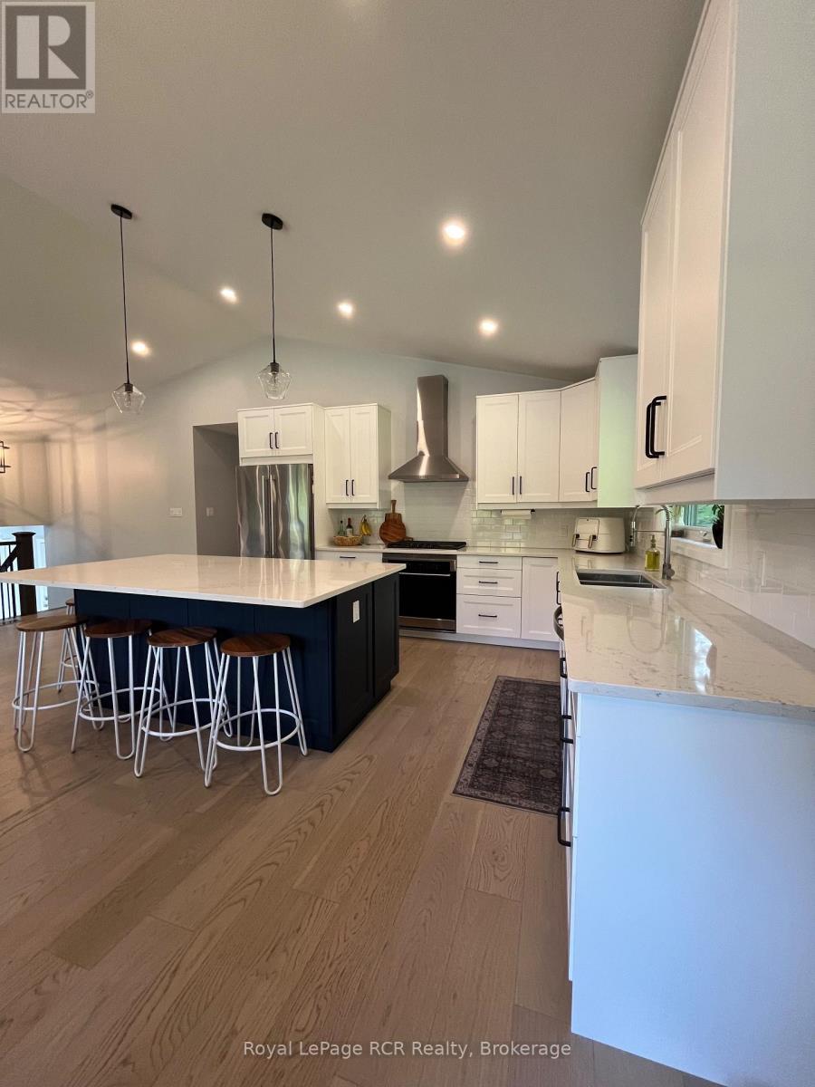 52 Birch Street, South Bruce Peninsula, Ontario  N0H 2G0 - Photo 9 - X12949238