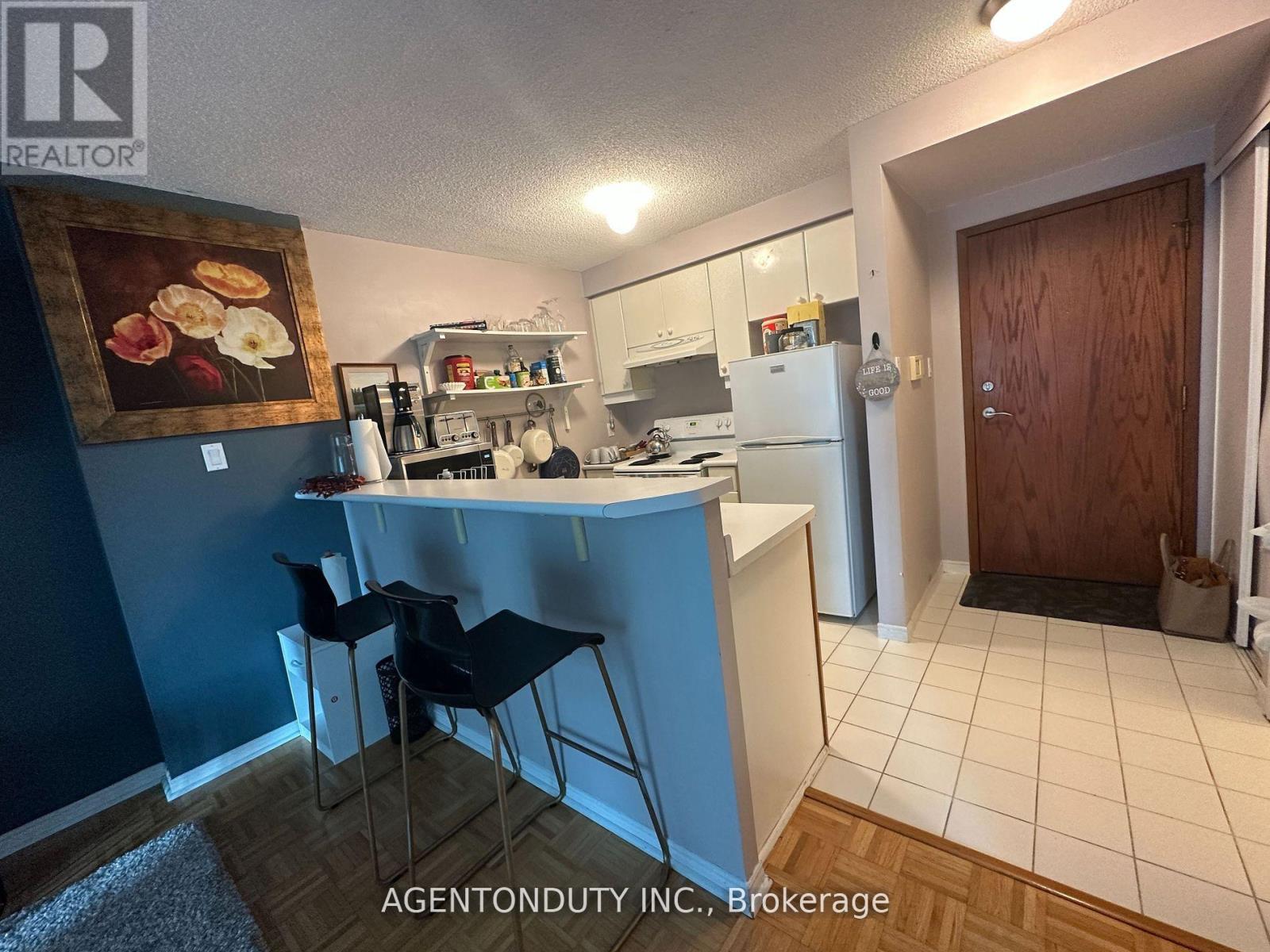 1902 - 10 Queens Quay W, Toronto, Ontario  M5J 2R9 - Photo 12 - C12949248