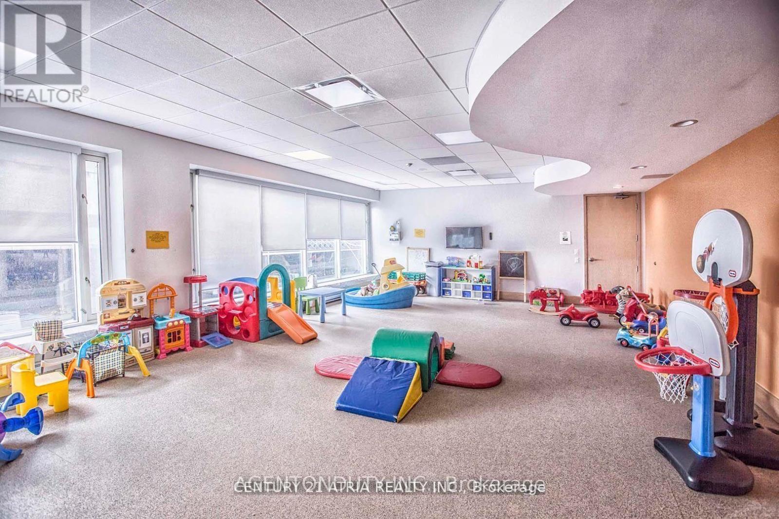 1902 - 10 Queens Quay W, Toronto, Ontario  M5J 2R9 - Photo 29 - C12949248