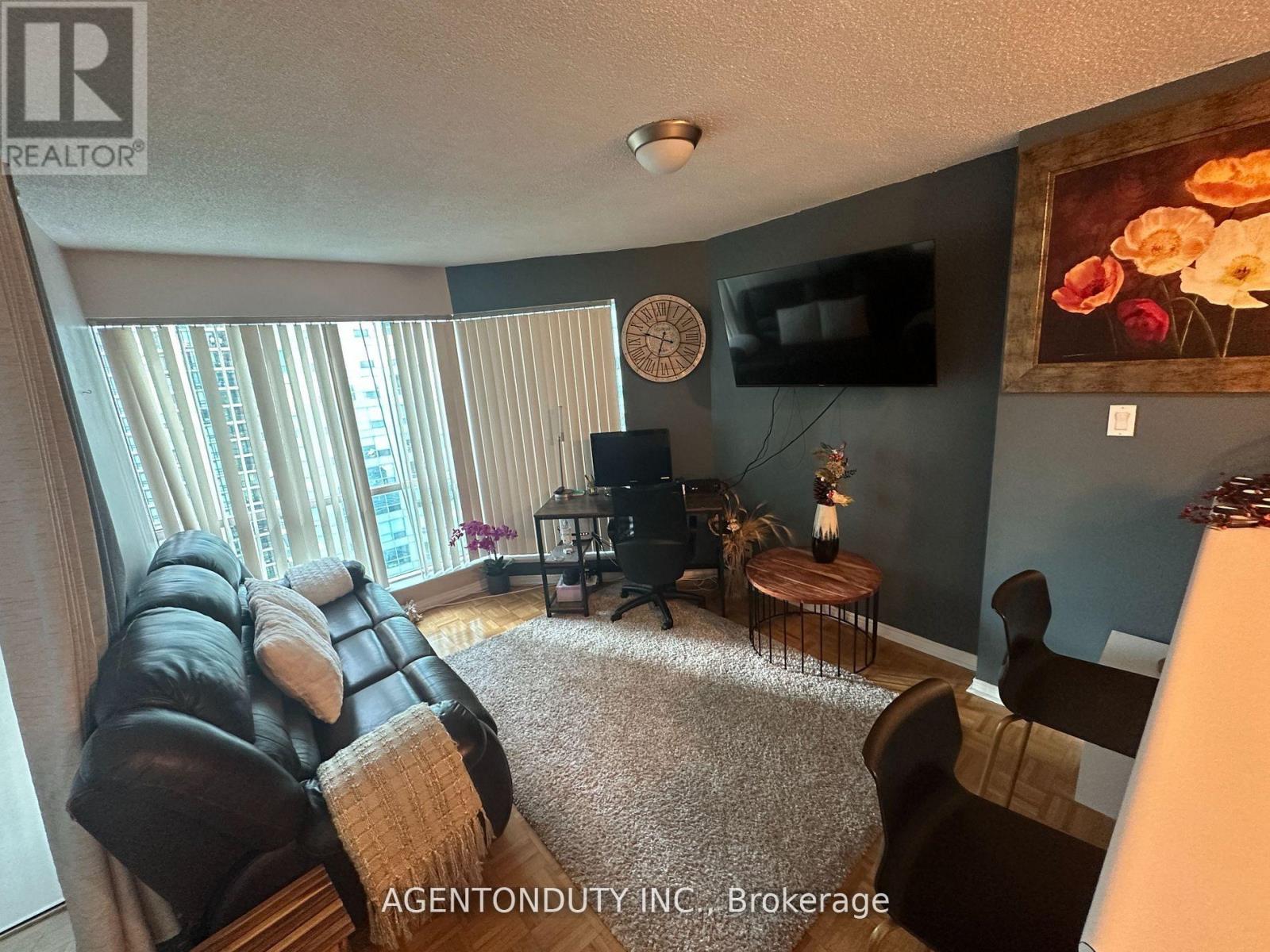 1902 - 10 Queens Quay W, Toronto, Ontario  M5J 2R9 - Photo 4 - C12949248