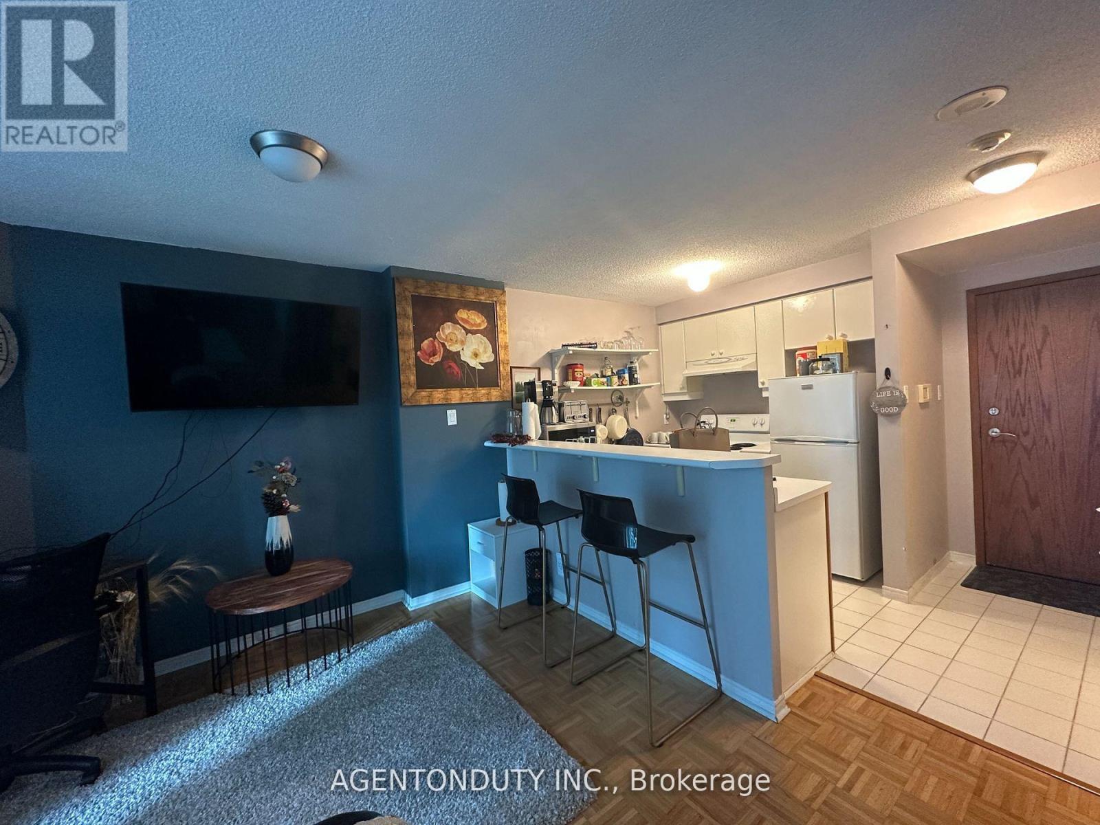 1902 - 10 Queens Quay W, Toronto, Ontario  M5J 2R9 - Photo 5 - C12949248