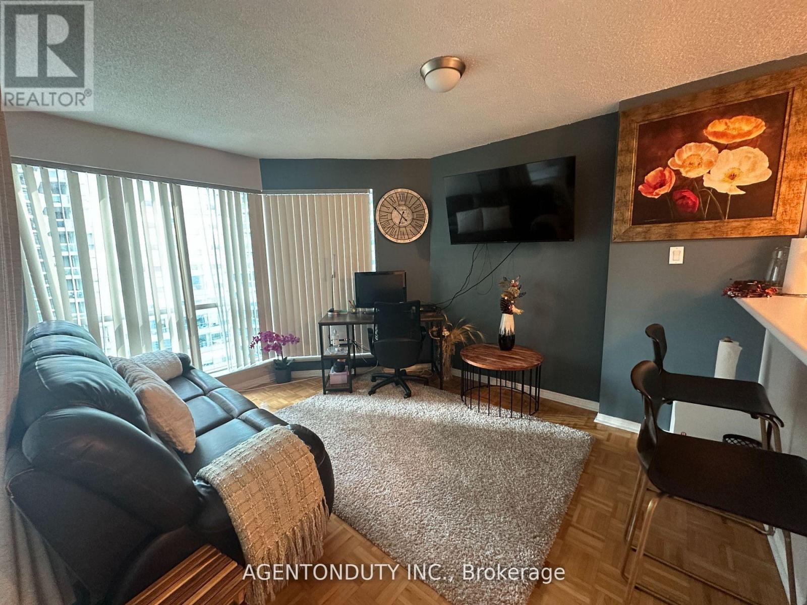 1902 - 10 Queens Quay W, Toronto, Ontario  M5J 2R9 - Photo 6 - C12949248