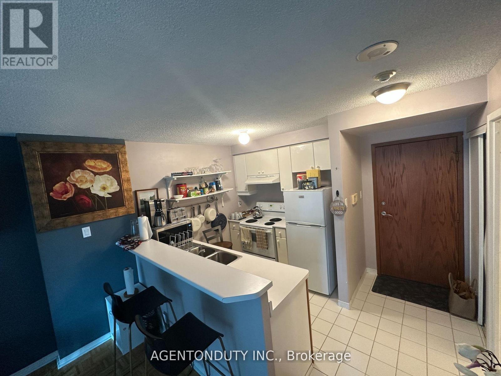 1902 - 10 Queens Quay W, Toronto, Ontario  M5J 2R9 - Photo 7 - C12949248