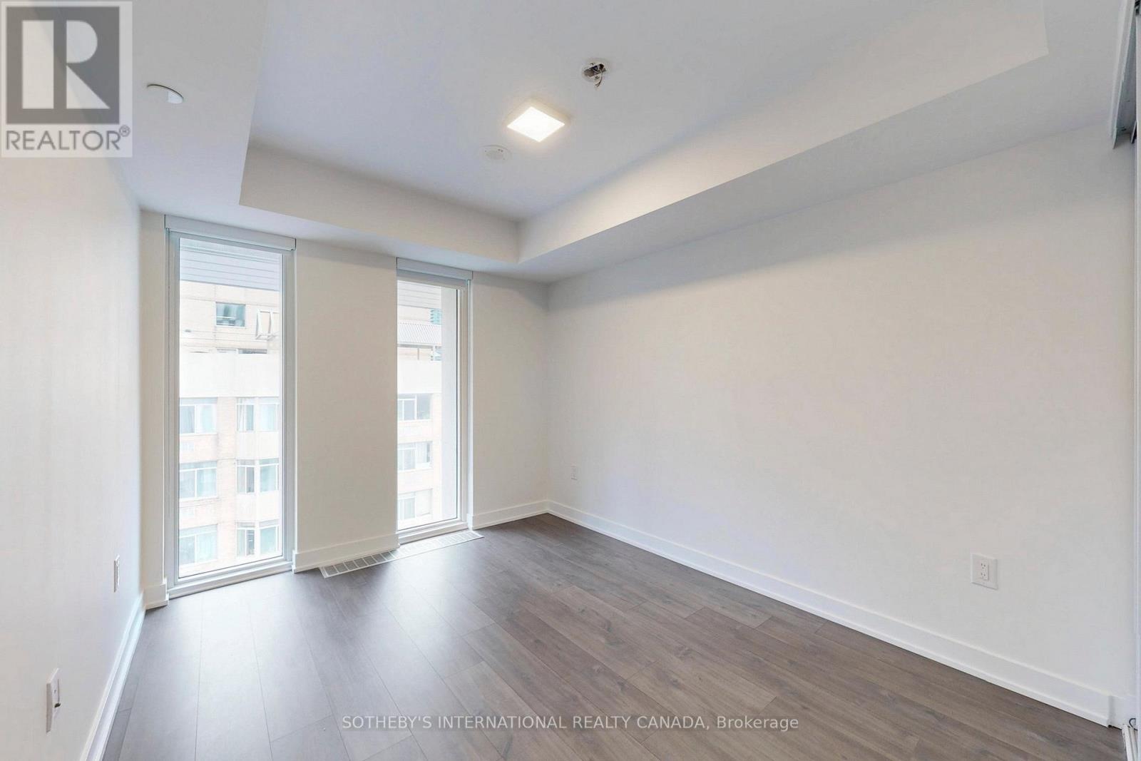 713 - 50 Mccaul Street, Toronto, Ontario  M5T 0B6 - Photo 17 - C12949268