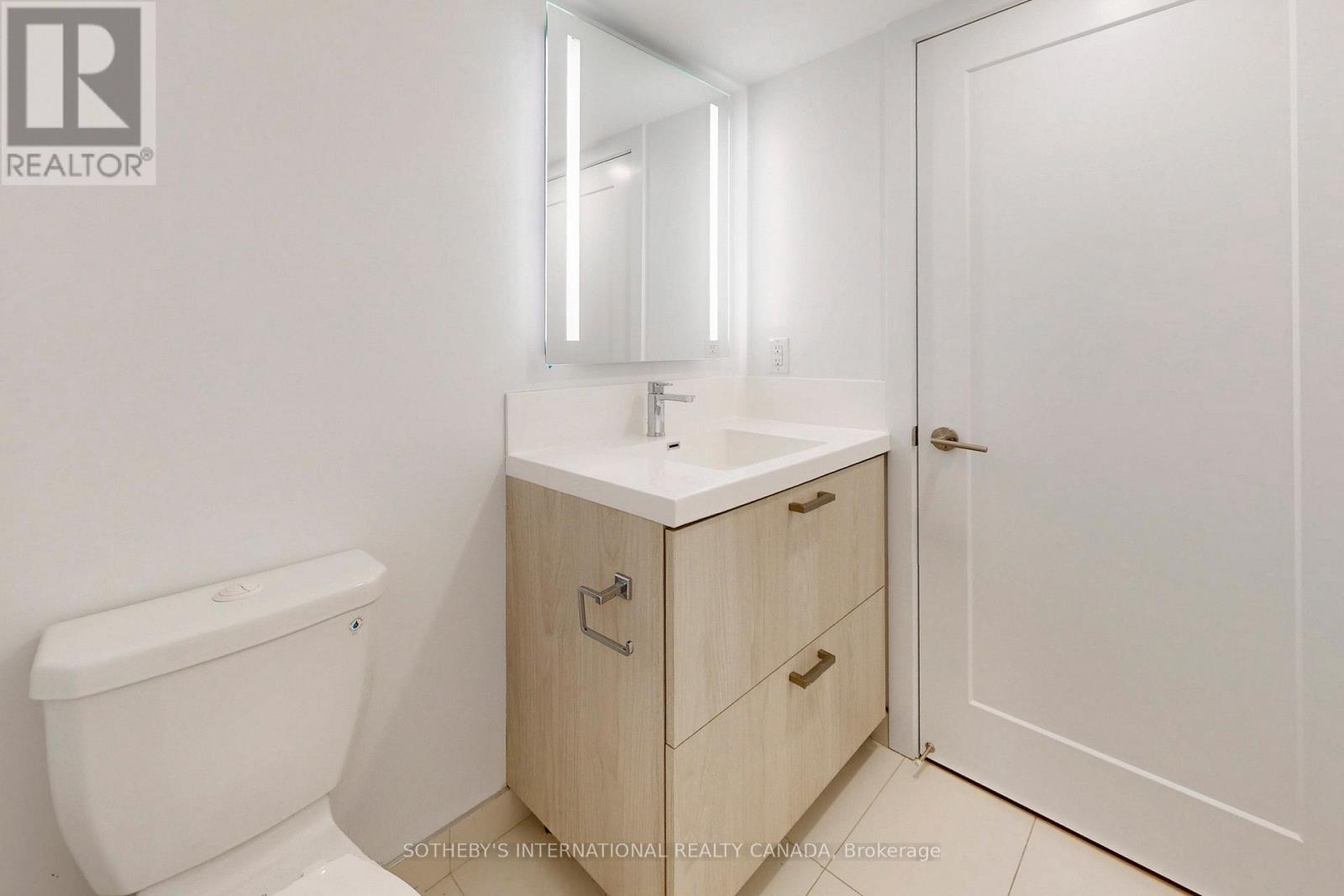 713 - 50 Mccaul Street, Toronto, Ontario  M5T 0B6 - Photo 21 - C12949268