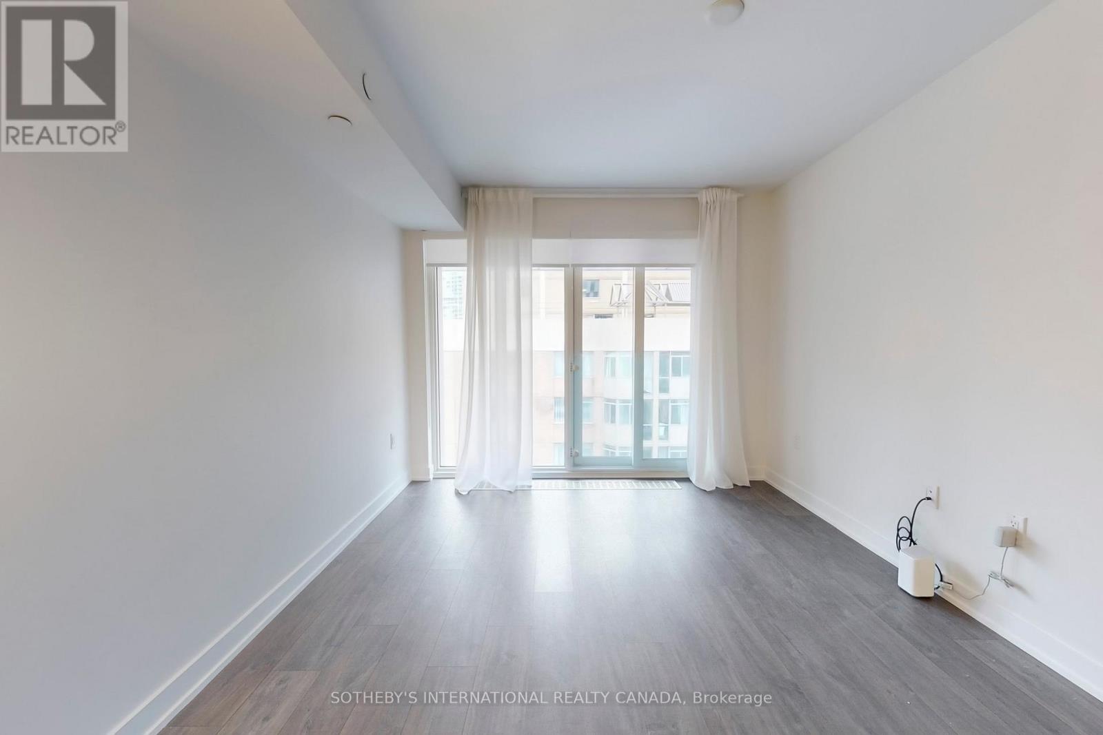 713 - 50 Mccaul Street, Toronto, Ontario  M5T 0B6 - Photo 7 - C12949268