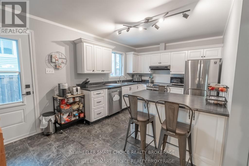 402 Cline Avenue, Cornwall, Ontario  K6J 5M8 - Photo 9 - X12949250