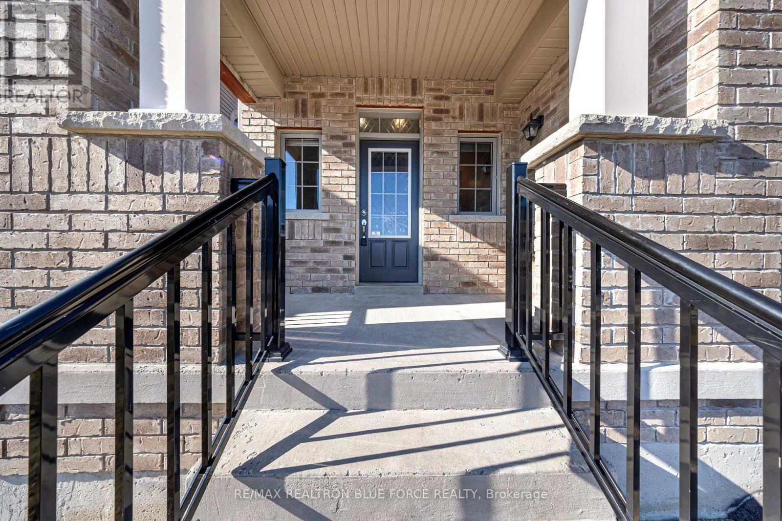 1231 Graham Clapp Avenue, Oshawa, Ontario  L1H 8L7 - Photo 3 - E12949214