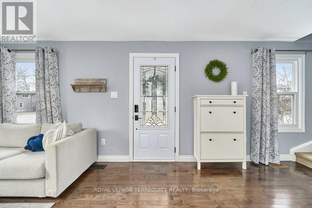 13 Windsor Avenue, Ajax, Ontario  L1S 2A8 - Photo 14 - E12949300