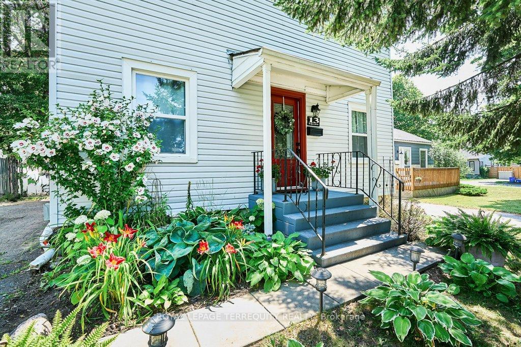 13 Windsor Avenue, Ajax, Ontario  L1S 2A8 - Photo 2 - E12949300