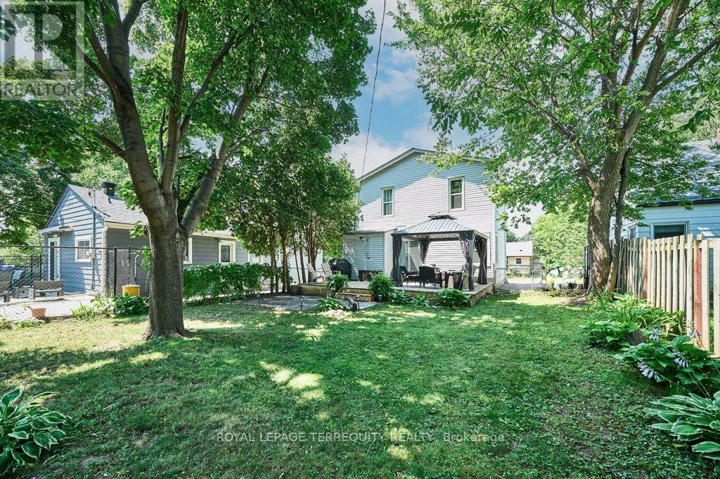 13 Windsor Avenue, Ajax, Ontario  L1S 2A8 - Photo 5 - E12949300