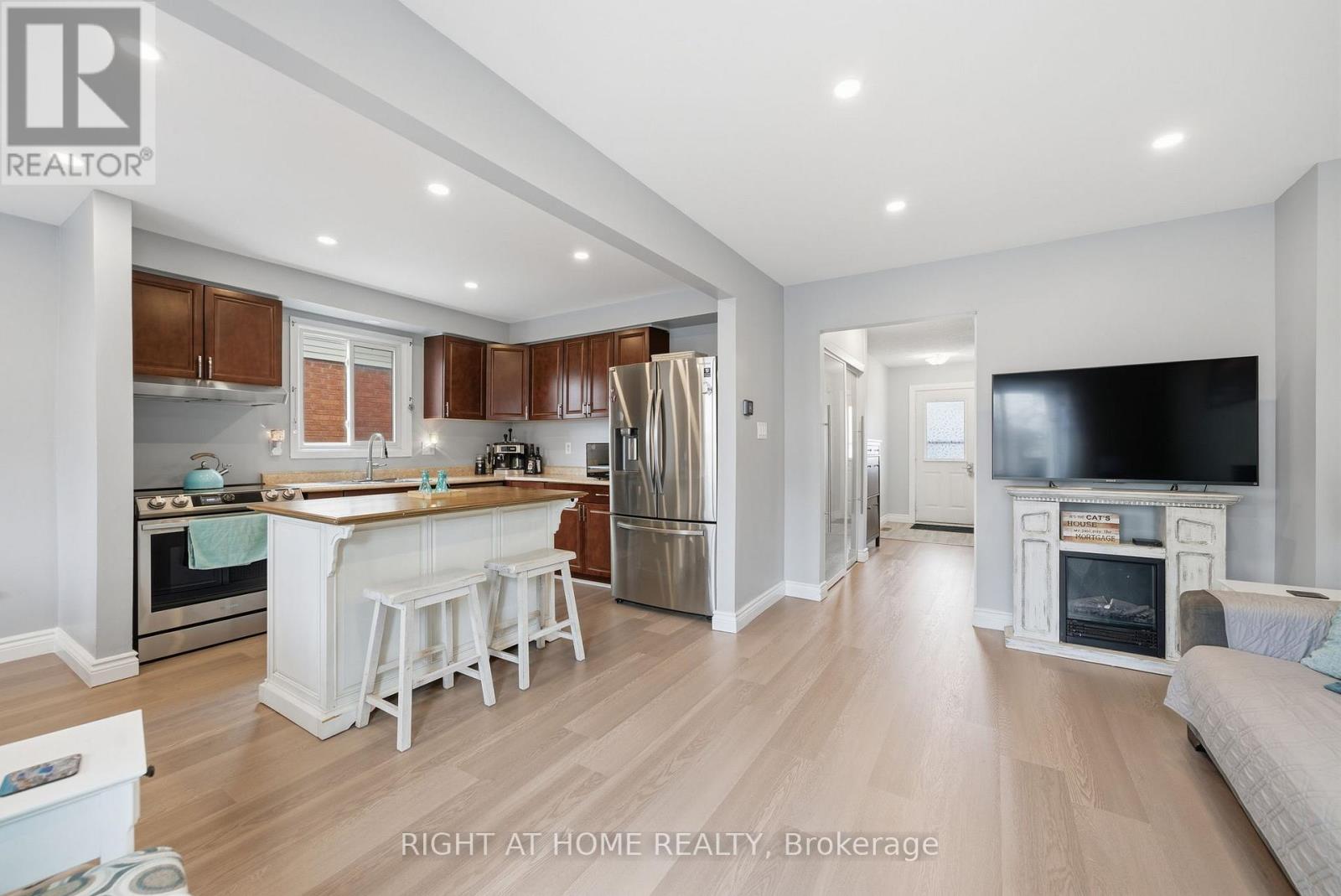 37 Beechnut Crescent, Clarington, Ontario  L1E 1Y5 - Photo 12 - E12949326