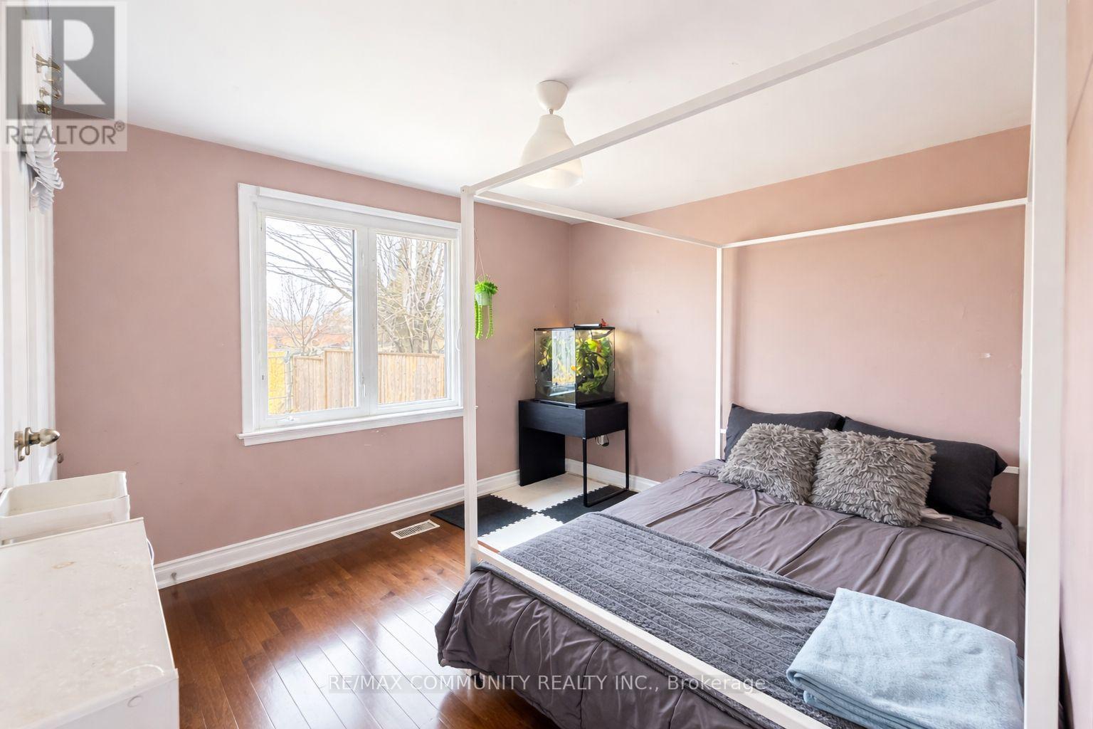 17 Madrid Street, Toronto, Ontario  M1P 4L7 - Photo 17 - E12949368