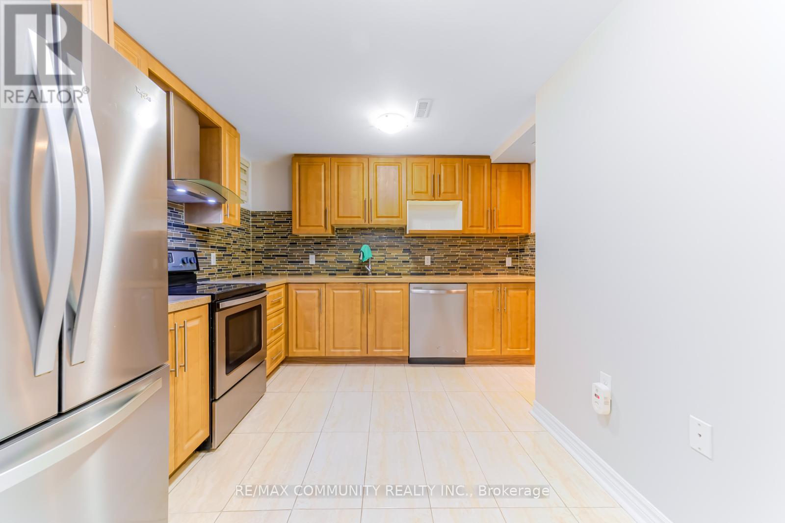 17 Madrid Street, Toronto, Ontario  M1P 4L7 - Photo 31 - E12949368