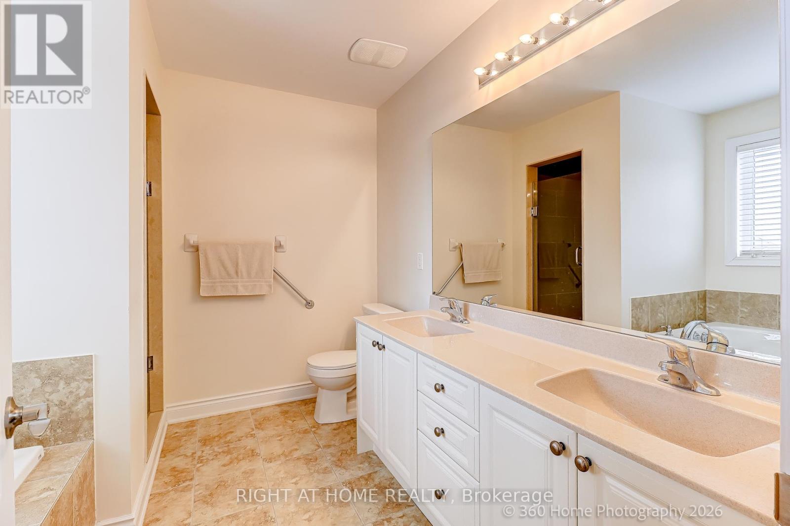 1045 Bob Scott Court, Newmarket, Ontario  L3X 3L5 - Photo 20 - N12949200