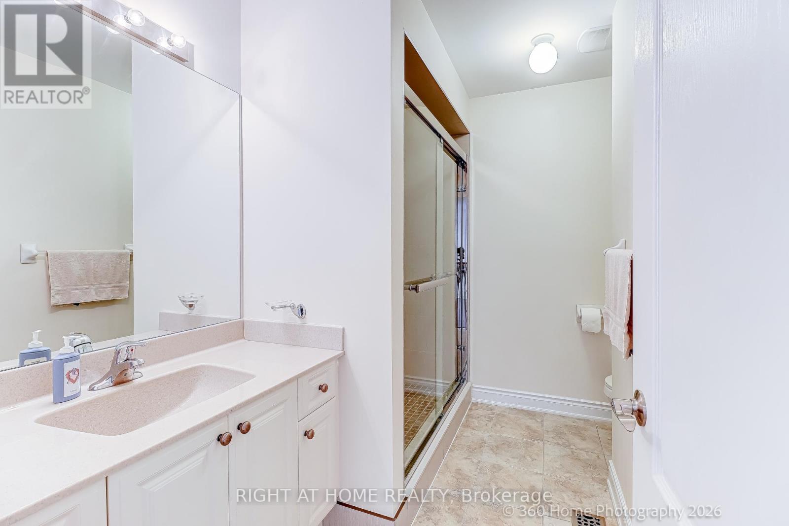 1045 Bob Scott Court, Newmarket, Ontario  L3X 3L5 - Photo 25 - N12949200