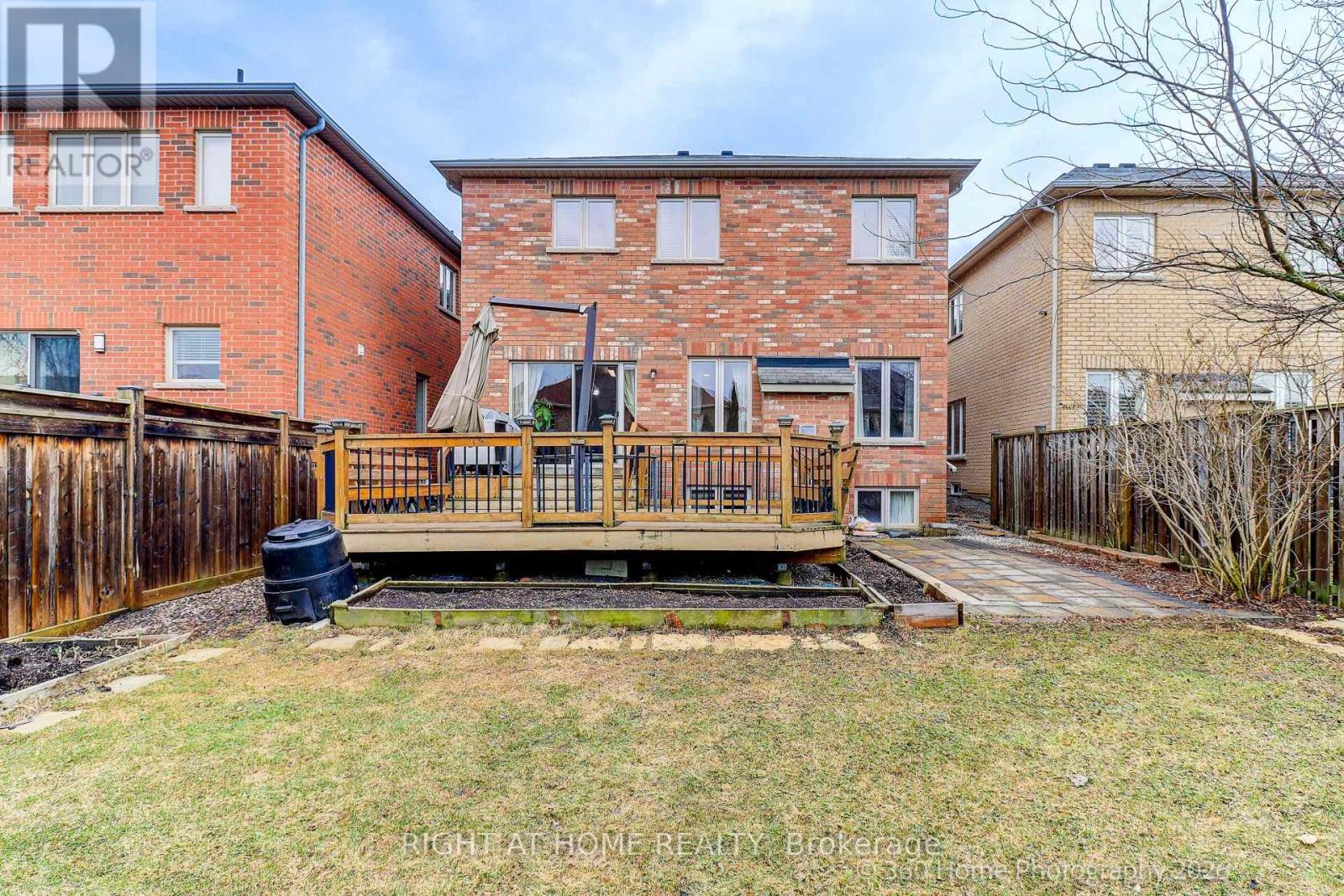 1045 Bob Scott Court, Newmarket, Ontario  L3X 3L5 - Photo 34 - N12949200