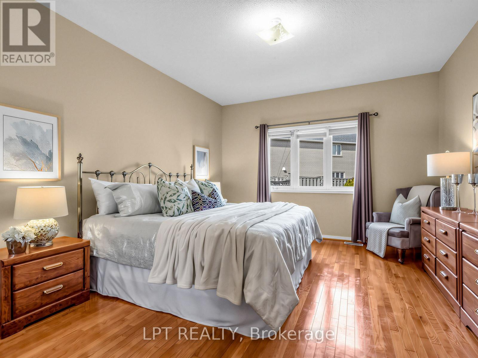 194 Russell Jarvis Drive, Markham, Ontario  L3S 4E9 - Photo 13 - N12949216