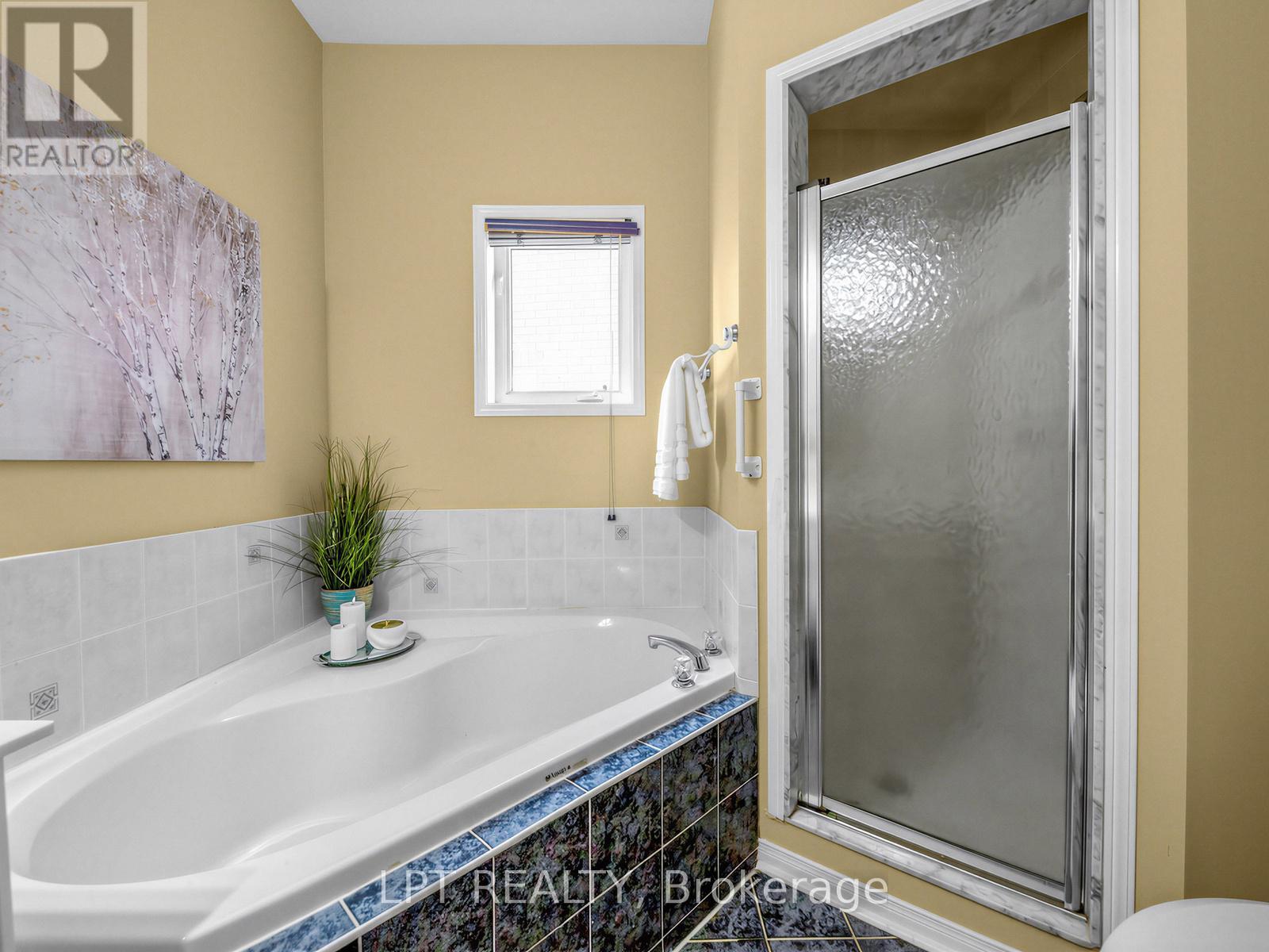 194 Russell Jarvis Drive, Markham, Ontario  L3S 4E9 - Photo 16 - N12949216