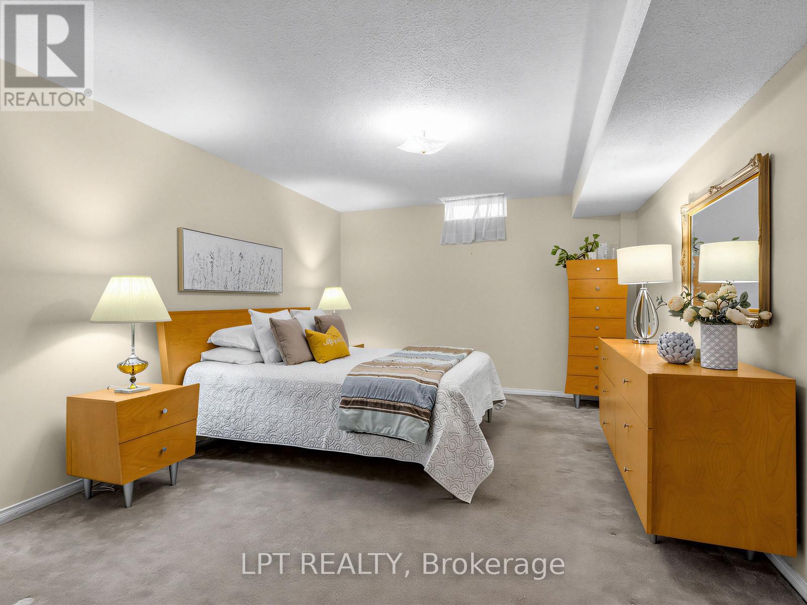 194 Russell Jarvis Drive, Markham, Ontario  L3S 4E9 - Photo 23 - N12949216