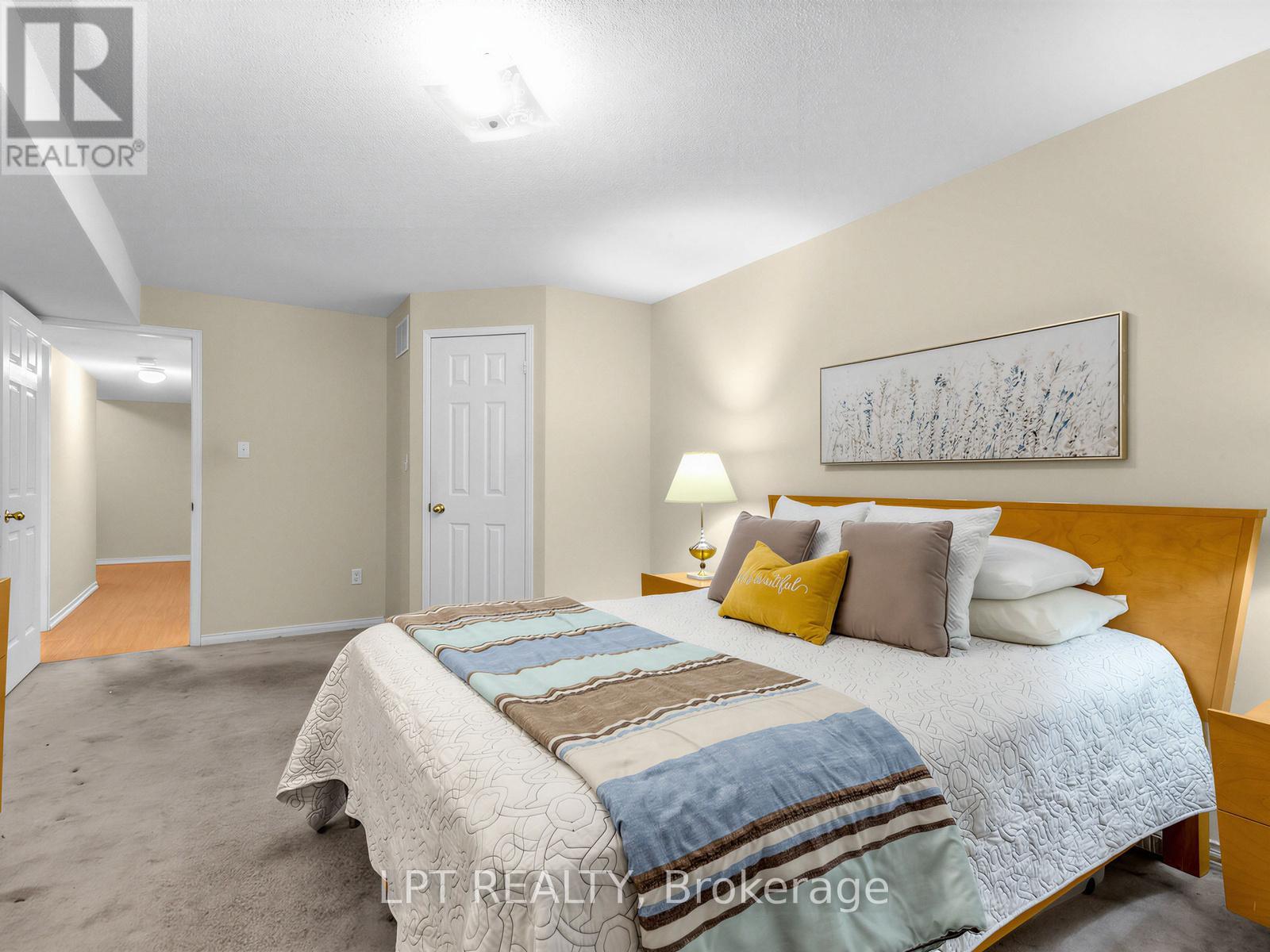 194 Russell Jarvis Drive, Markham, Ontario  L3S 4E9 - Photo 24 - N12949216