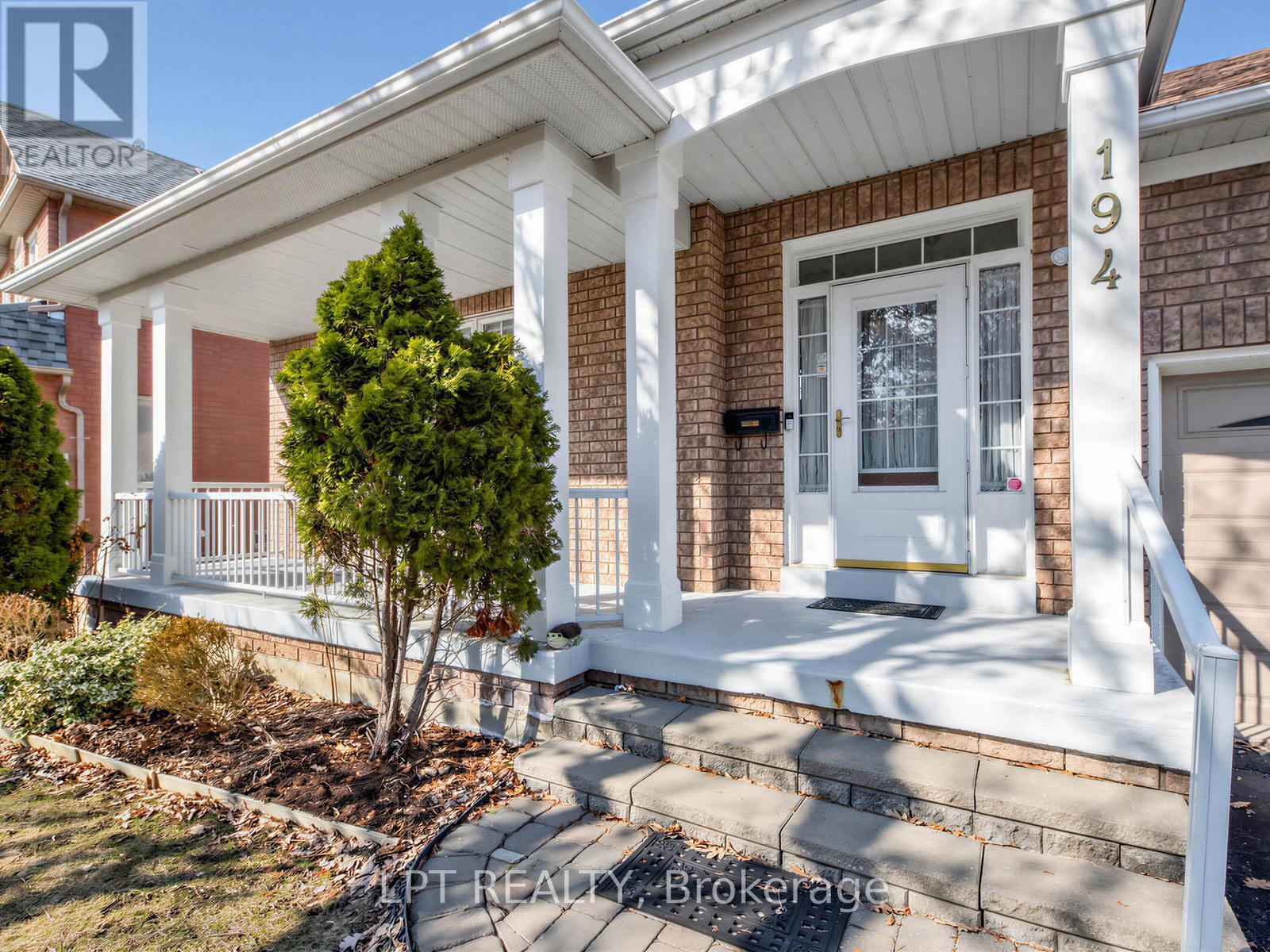 194 Russell Jarvis Drive, Markham, Ontario  L3S 4E9 - Photo 3 - N12949216