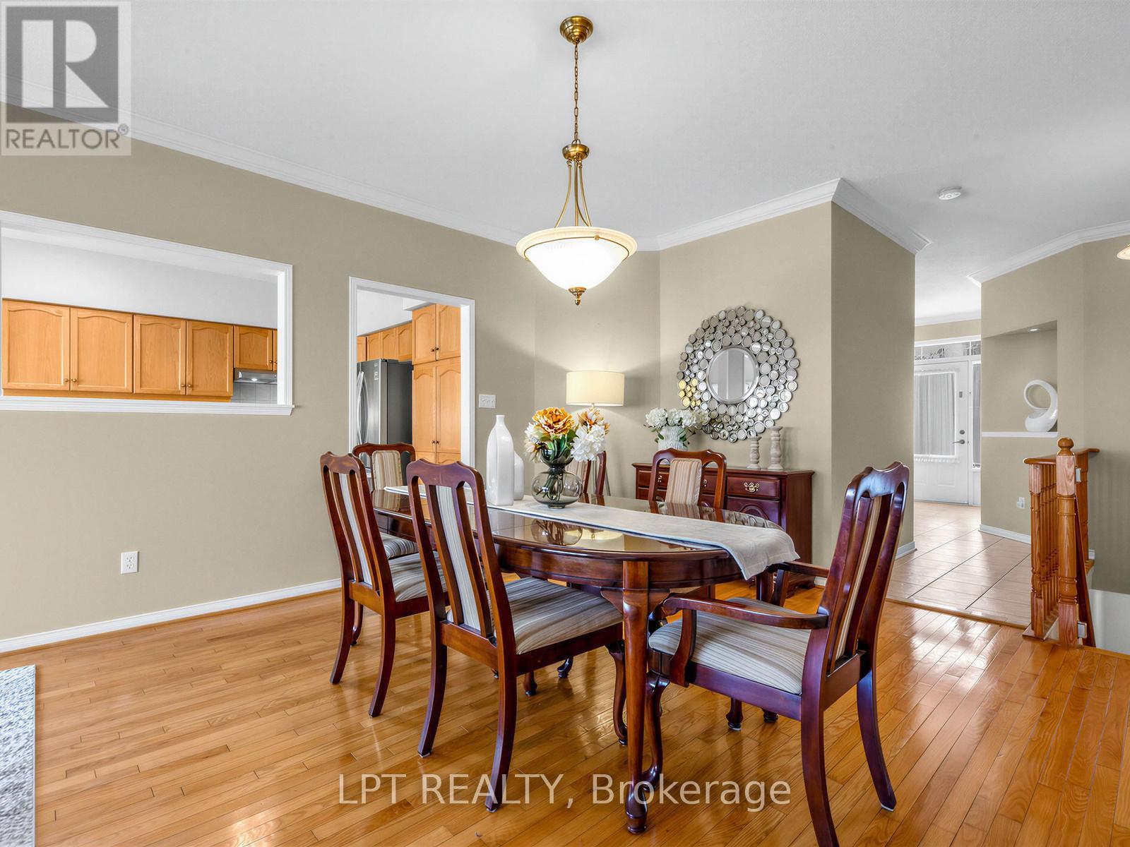 194 Russell Jarvis Drive, Markham, Ontario  L3S 4E9 - Photo 6 - N12949216