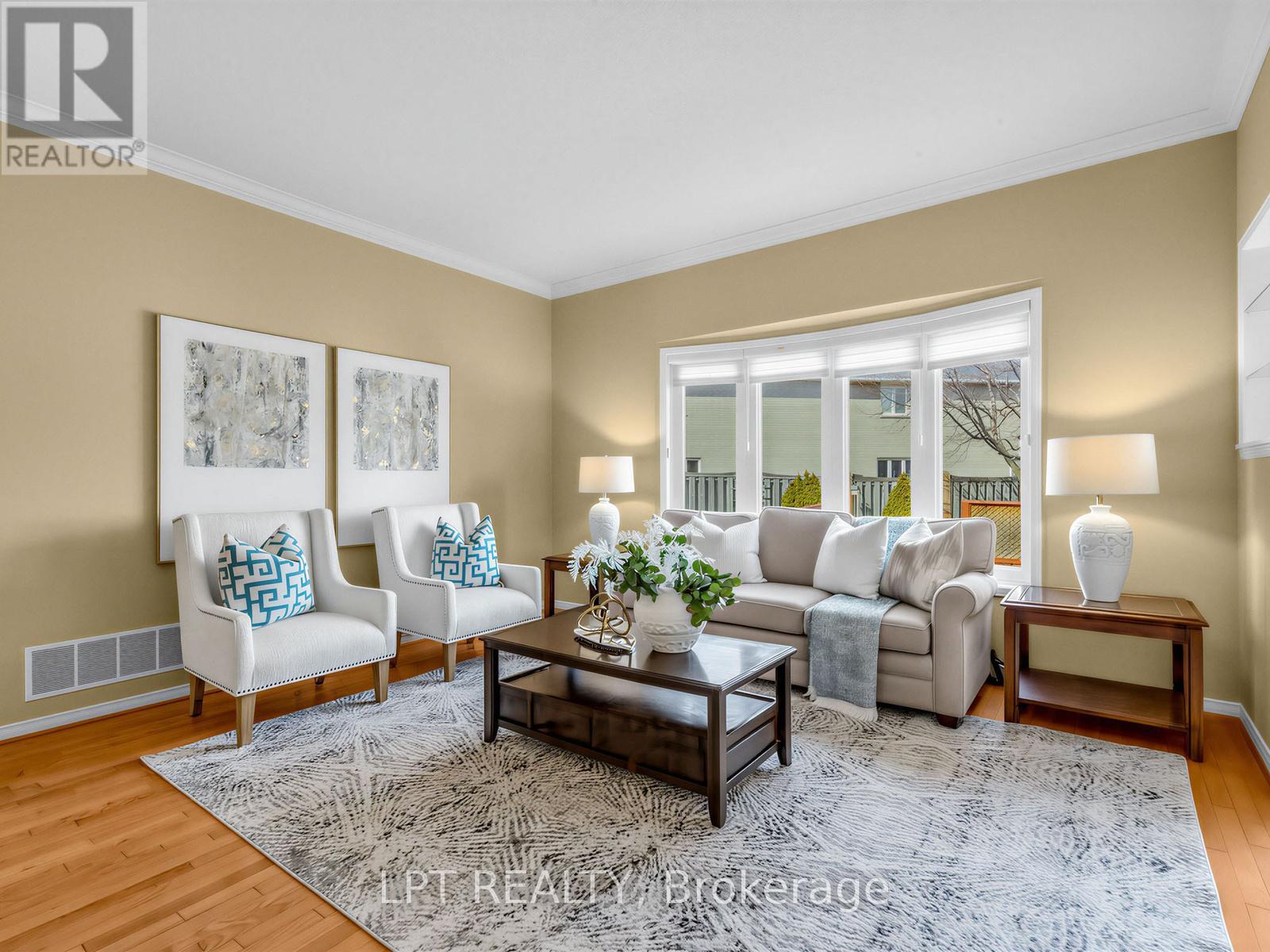 194 Russell Jarvis Drive, Markham, Ontario  L3S 4E9 - Photo 8 - N12949216