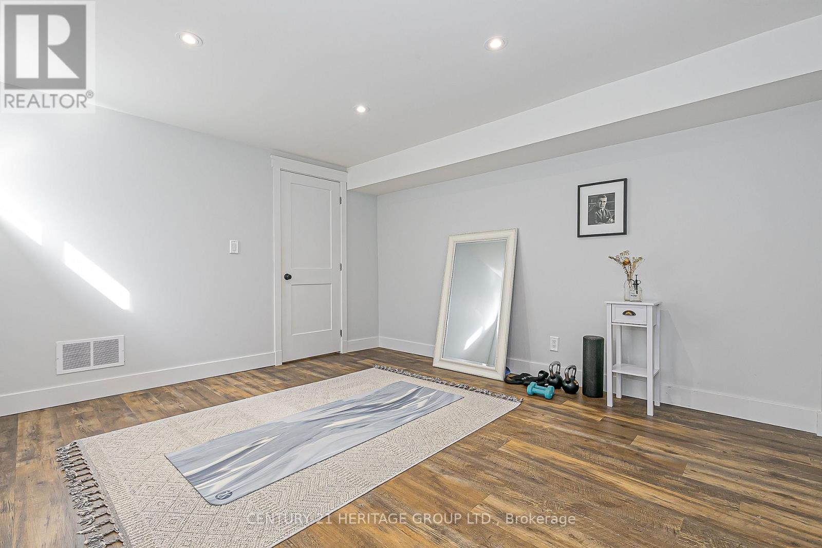 164 Park Avenue, Newmarket, Ontario  L3Y 1V1 - Photo 29 - N12949258