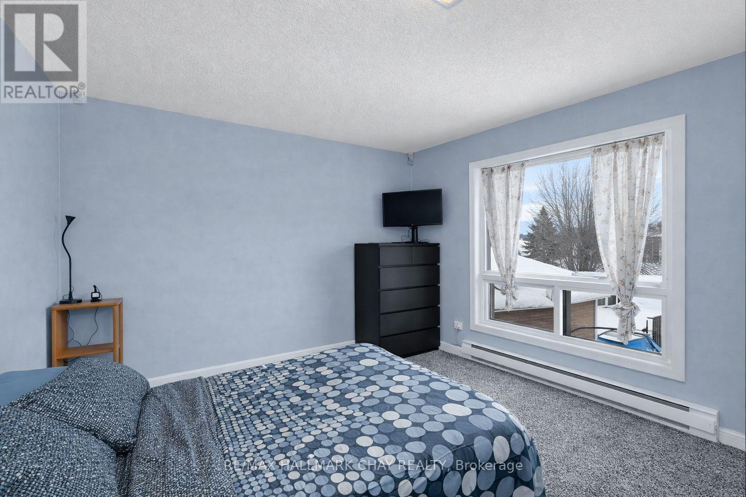 1324 Forest Street, Innisfil, Ontario  L9S 1Z7 - Photo 21 - N12949282