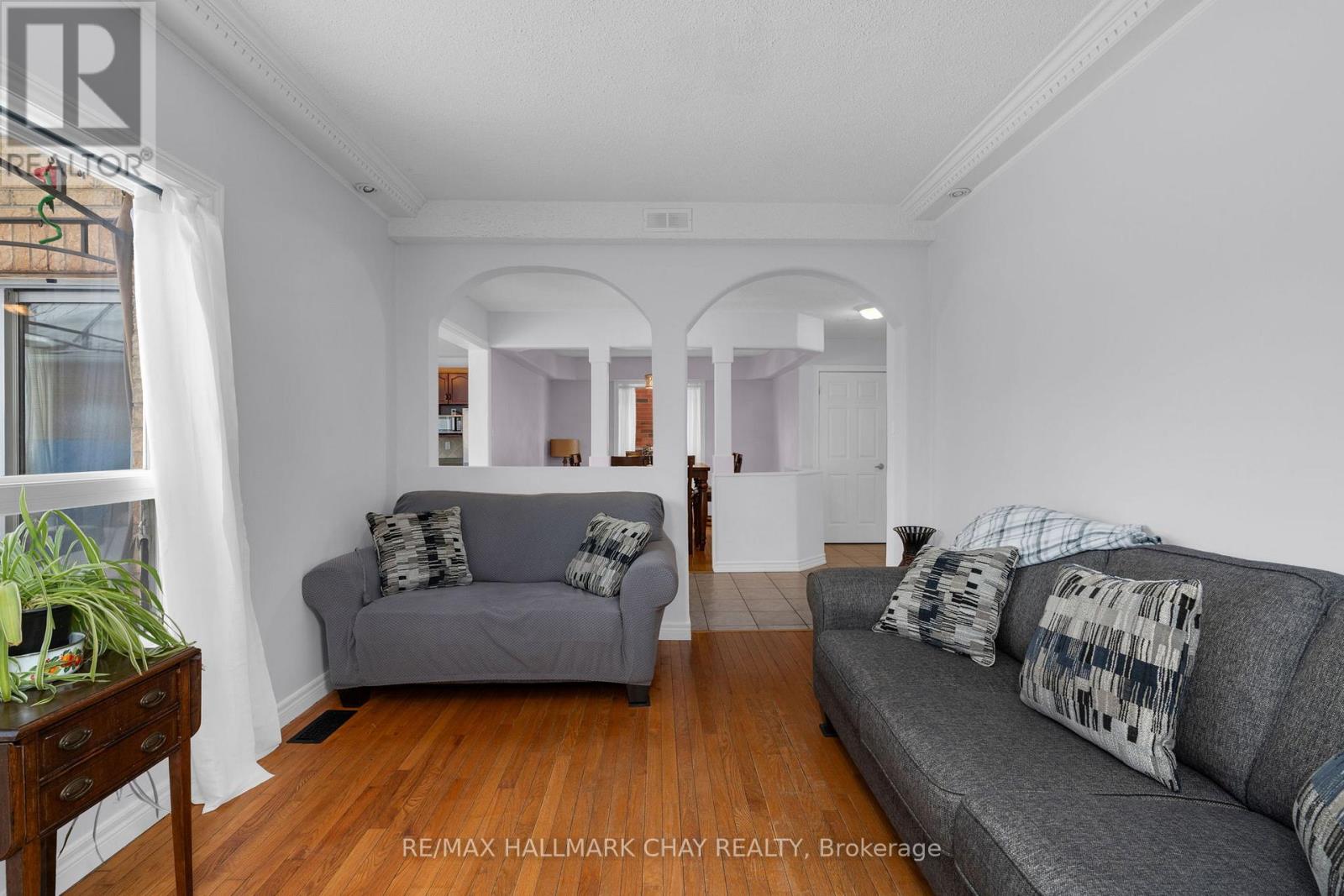 1324 Forest Street, Innisfil, Ontario  L9S 1Z7 - Photo 7 - N12949282