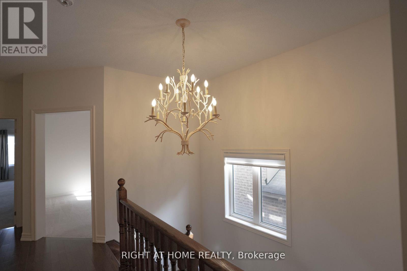 29 Boone Crescent, Vaughan, Ontario  L4H 4V1 - Photo 3 - N12949304