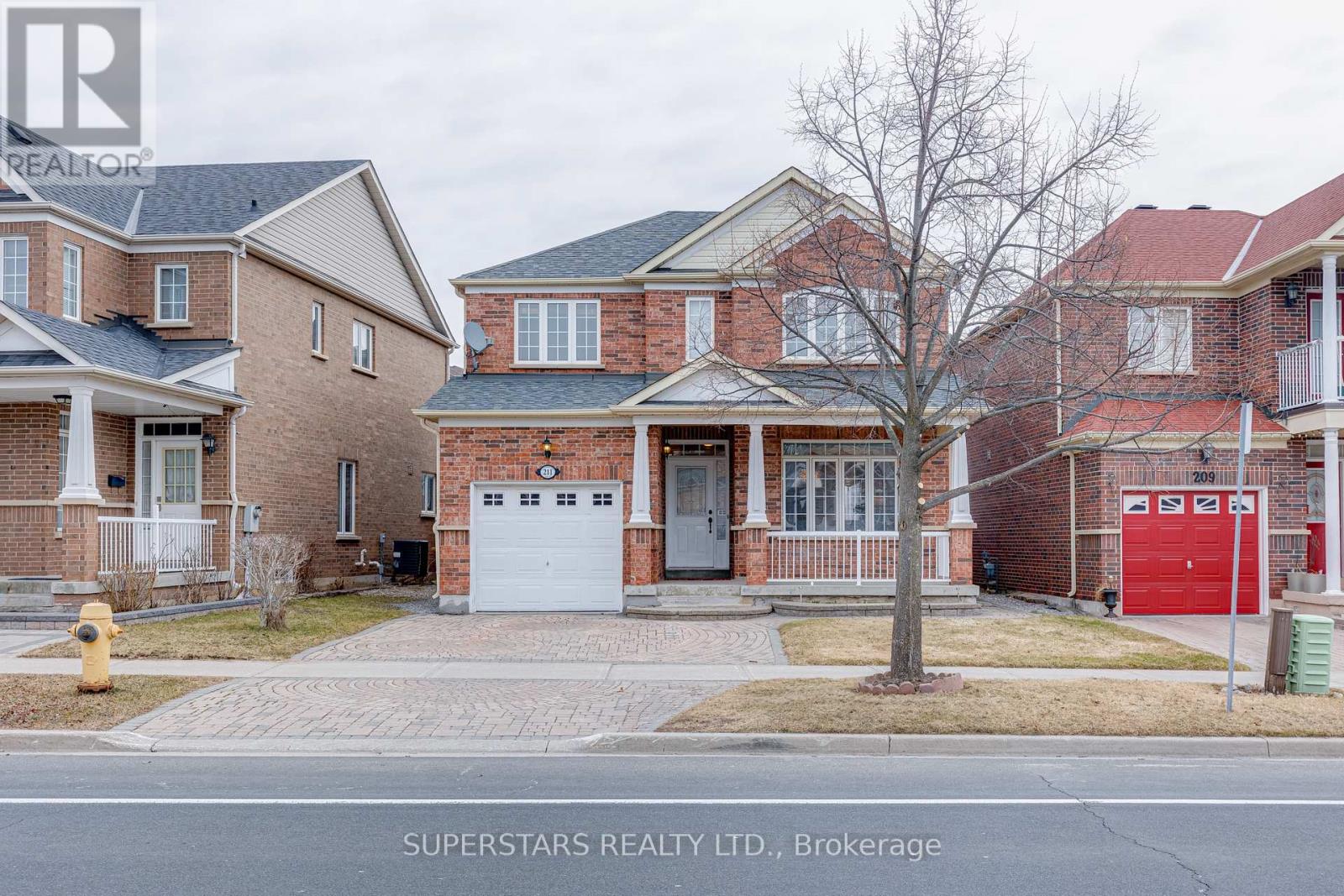 211 Stonebridge Drive, Markham, Ontario L6C 2S2 - Photo 1 - N12949330