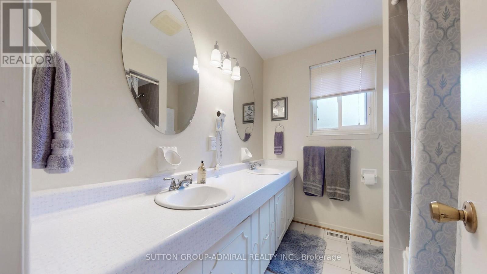 50 Normark Drive, Markham, Ontario  L3T 3R1 - Photo 20 - N12949332