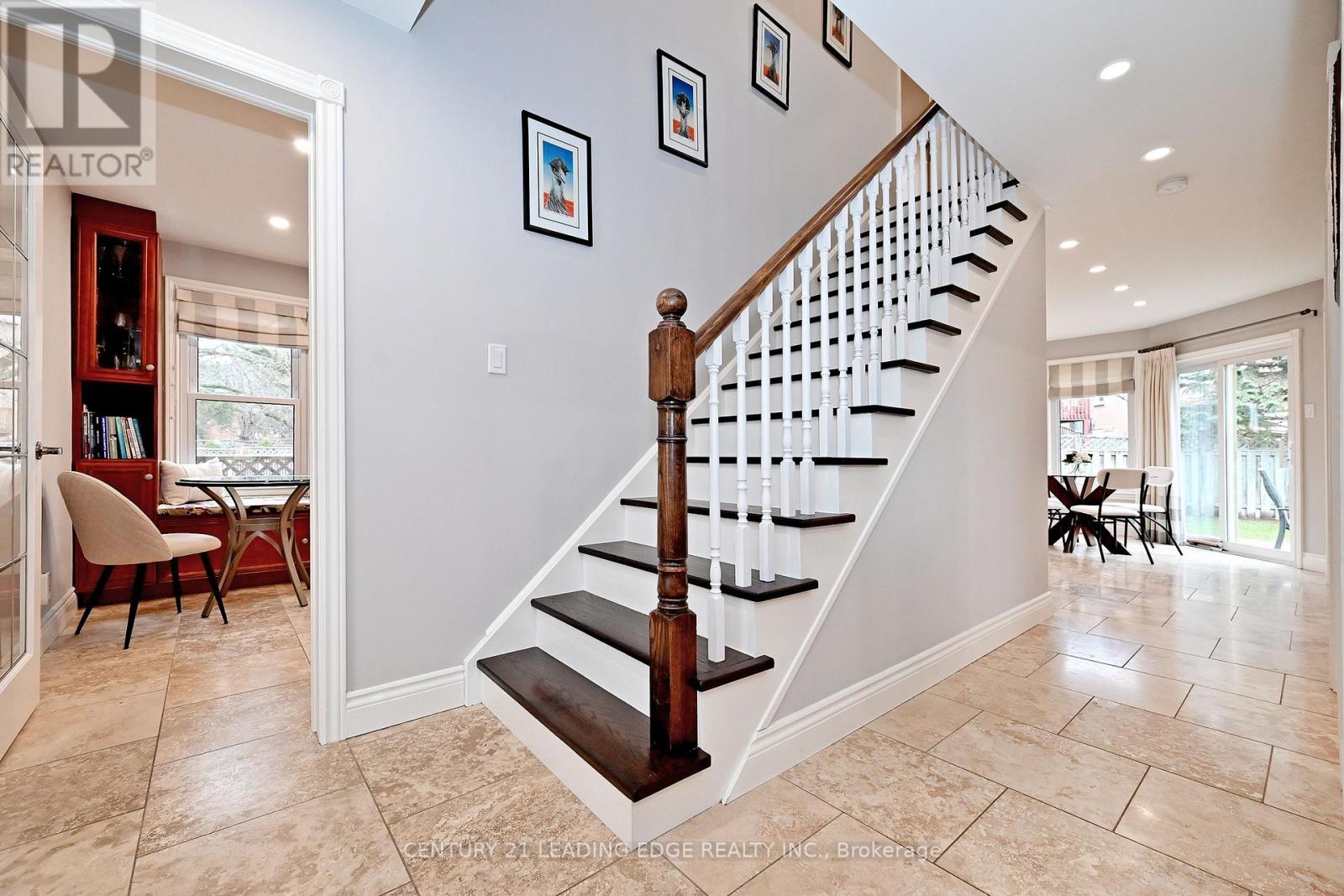 19 Berkeley Court, Markham, Ontario  L3R 6M4 - Photo 21 - N12949348