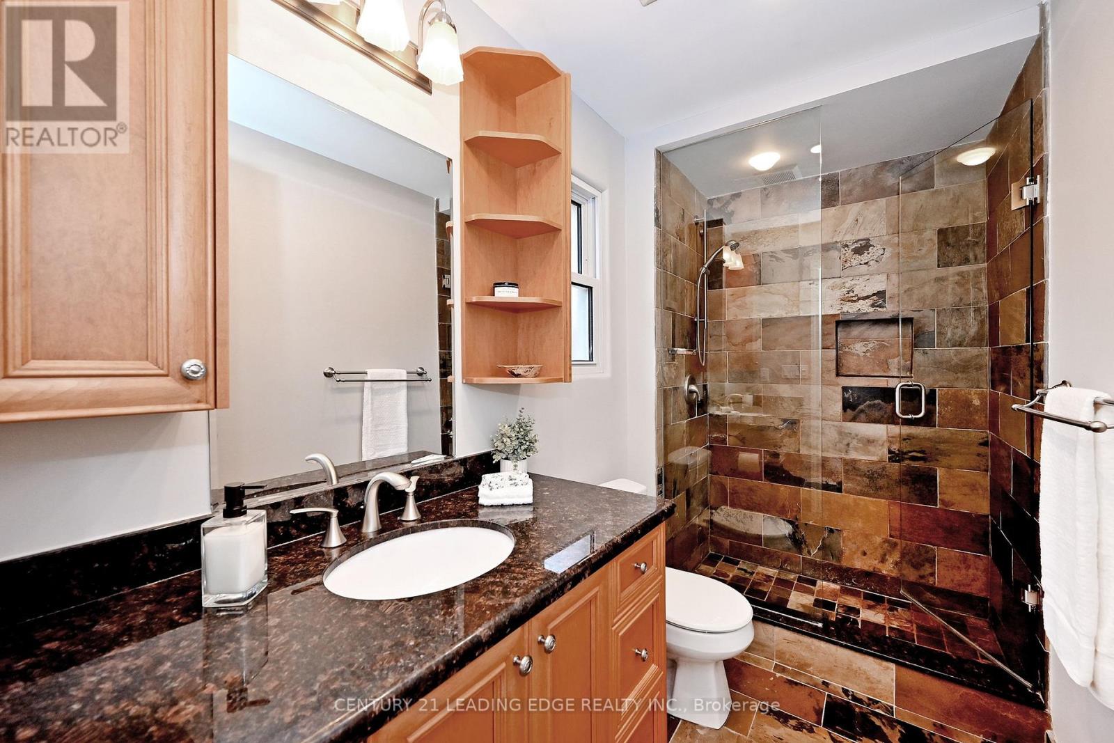 19 Berkeley Court, Markham, Ontario  L3R 6M4 - Photo 26 - N12949348