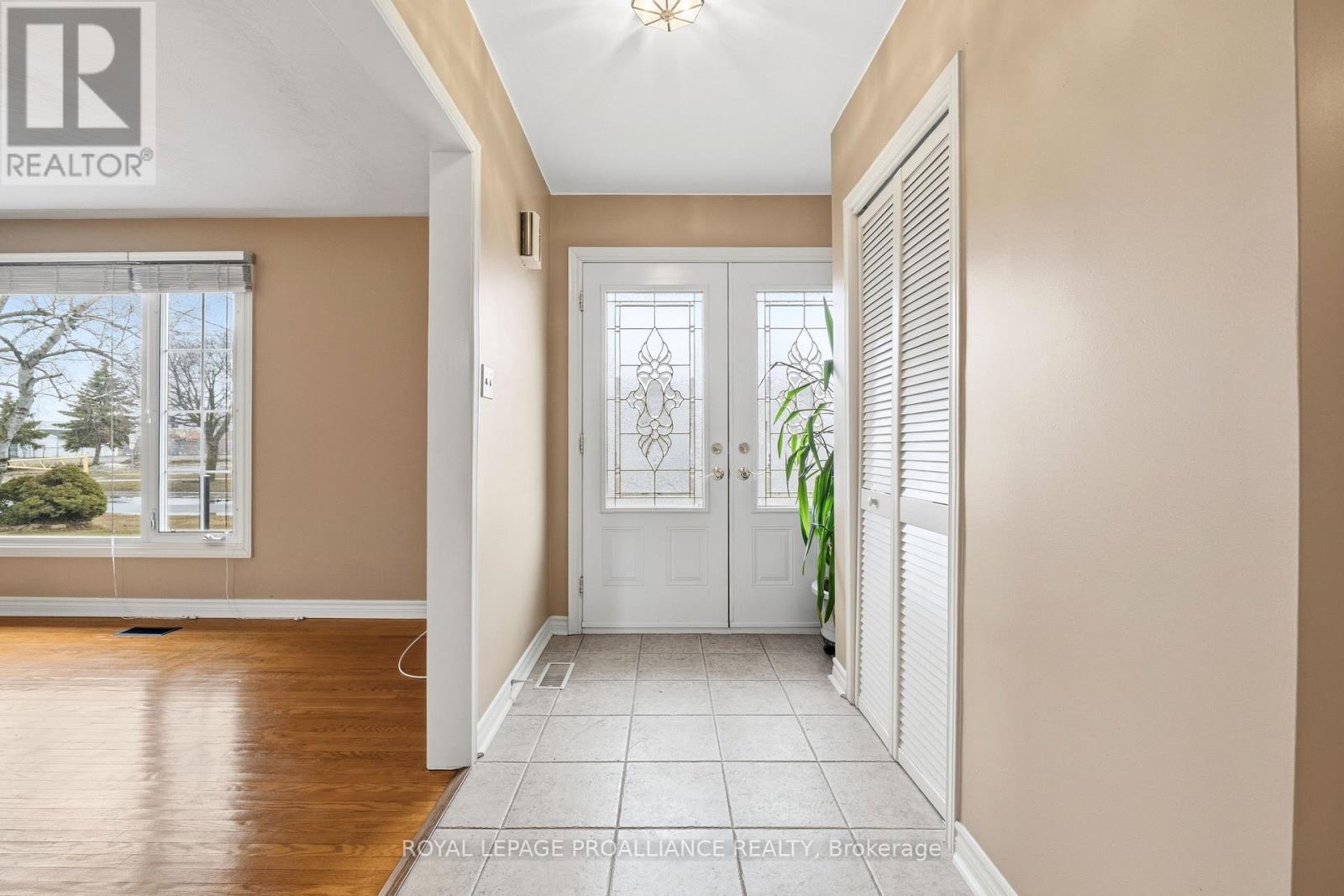 35 King George Square, Belleville, Ontario  K8P 2A7 - Photo 11 - X12949058