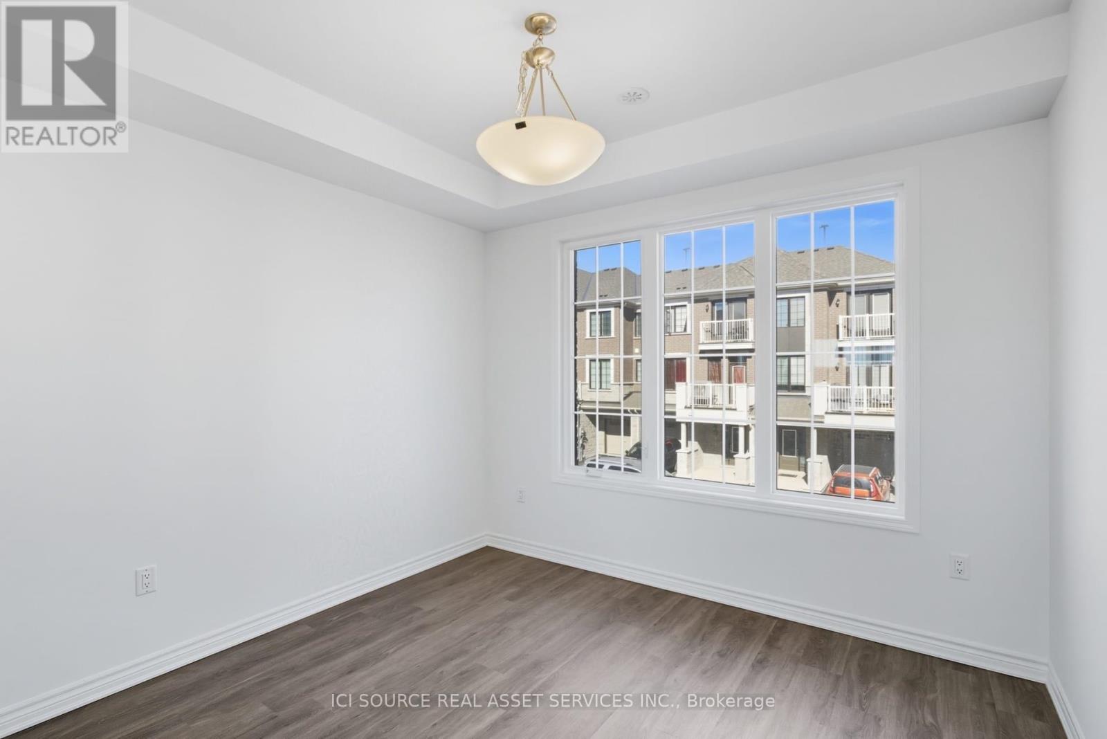 16 Pearen Lane, Barrie, Ontario  L9J 0Z6 - Photo 23 - S12949262