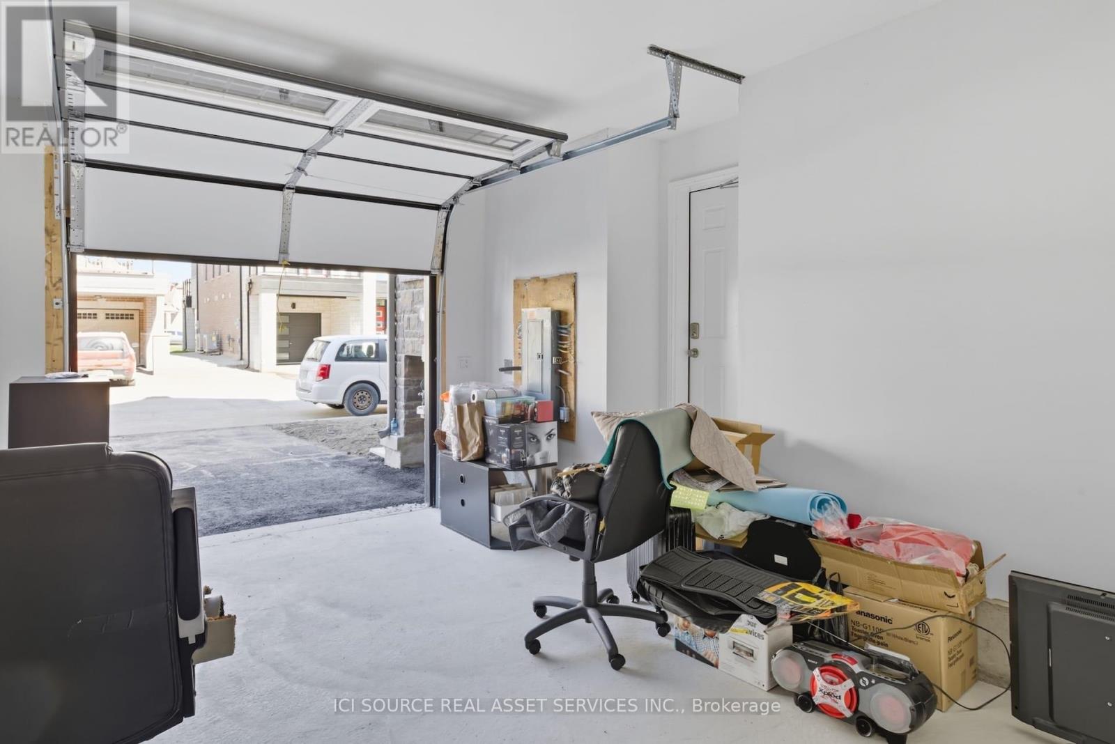 16 Pearen Lane, Barrie, Ontario  L9J 0Z6 - Photo 36 - S12949262