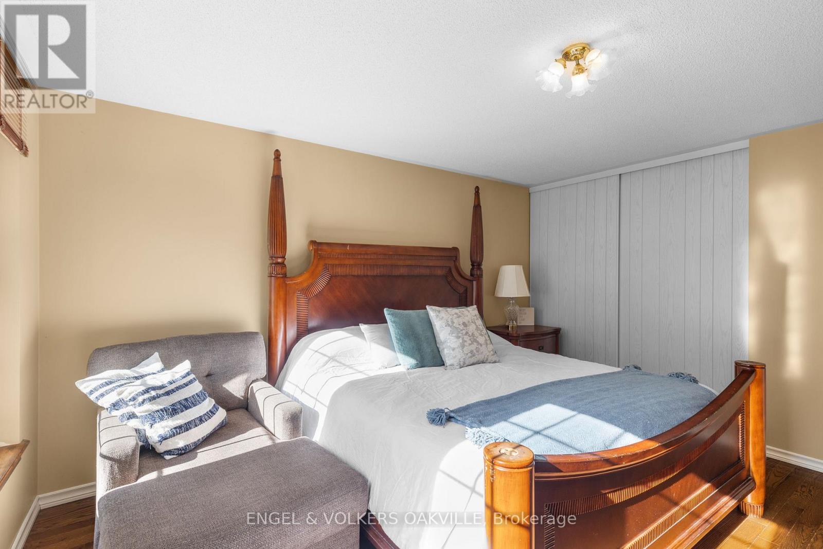 216 Robins Point Road, Tay, Ontario  L0K 2A0 - Photo 9 - S12949284