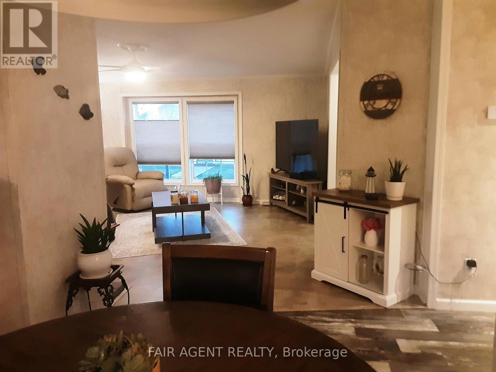 7 Forest Trail, Haldimand, Ontario  N0A 1L0 - Photo 10 - X12851526