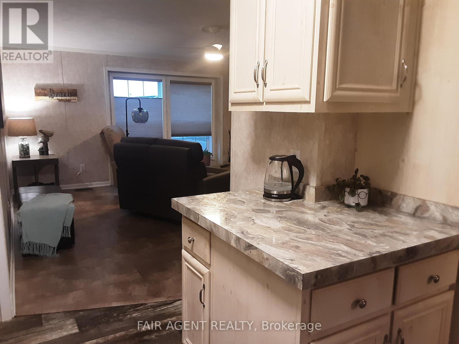 7 Forest Trail, Haldimand, Ontario  N0A 1L0 - Photo 5 - X12851526