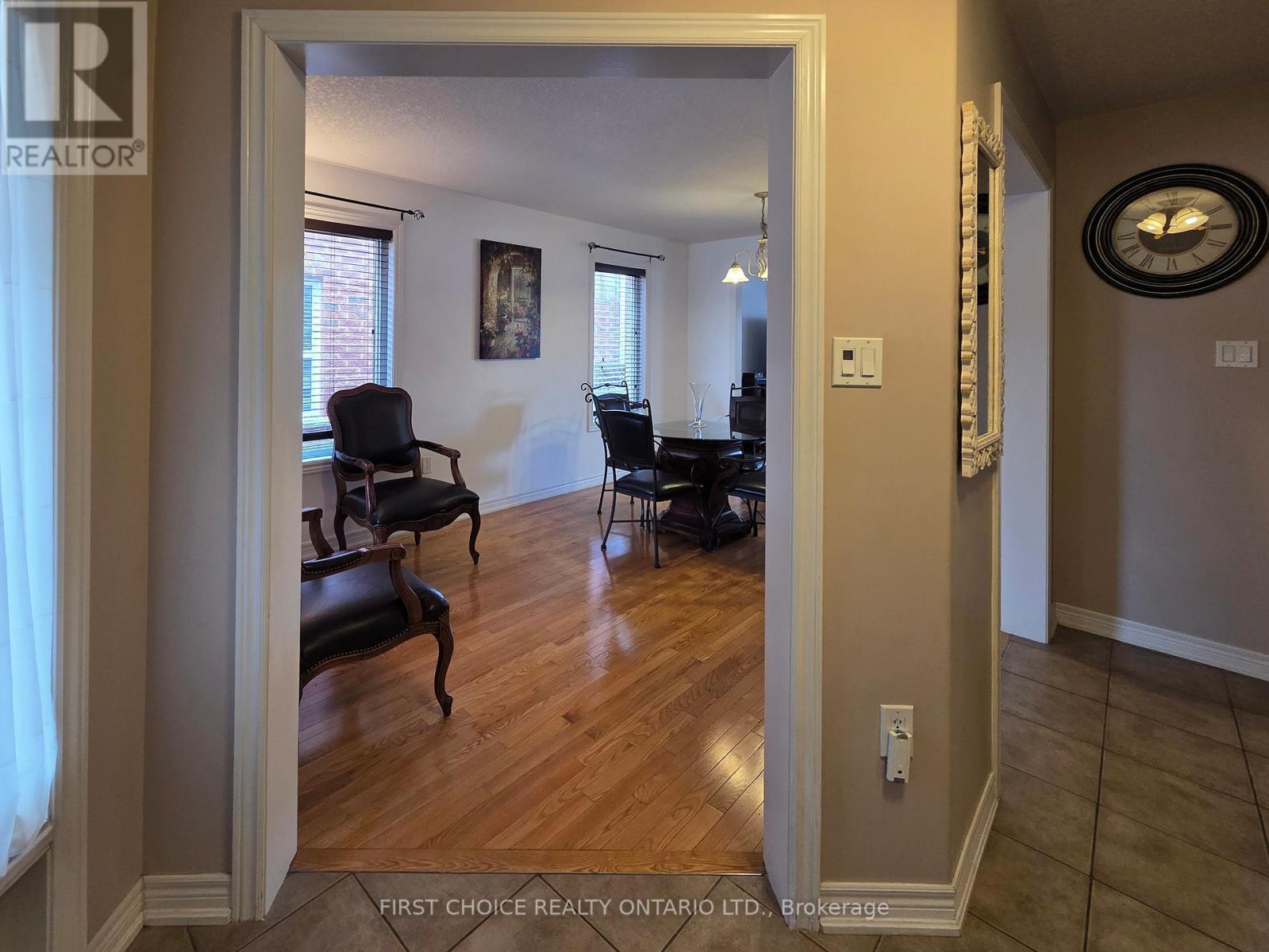 43 Buchanan Drive, New Tecumseth, Ontario  L9R 0A2 - Photo 10 - N12933958