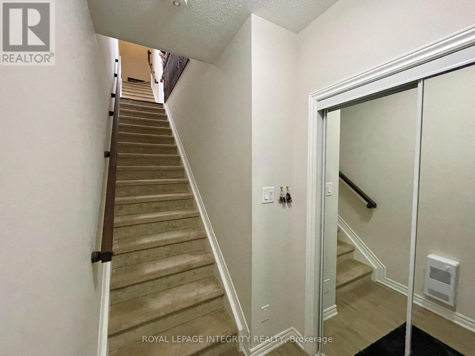 418 Lapland Private, Ottawa, Ontario  K2V 0S2 - Photo 12 - X12948648