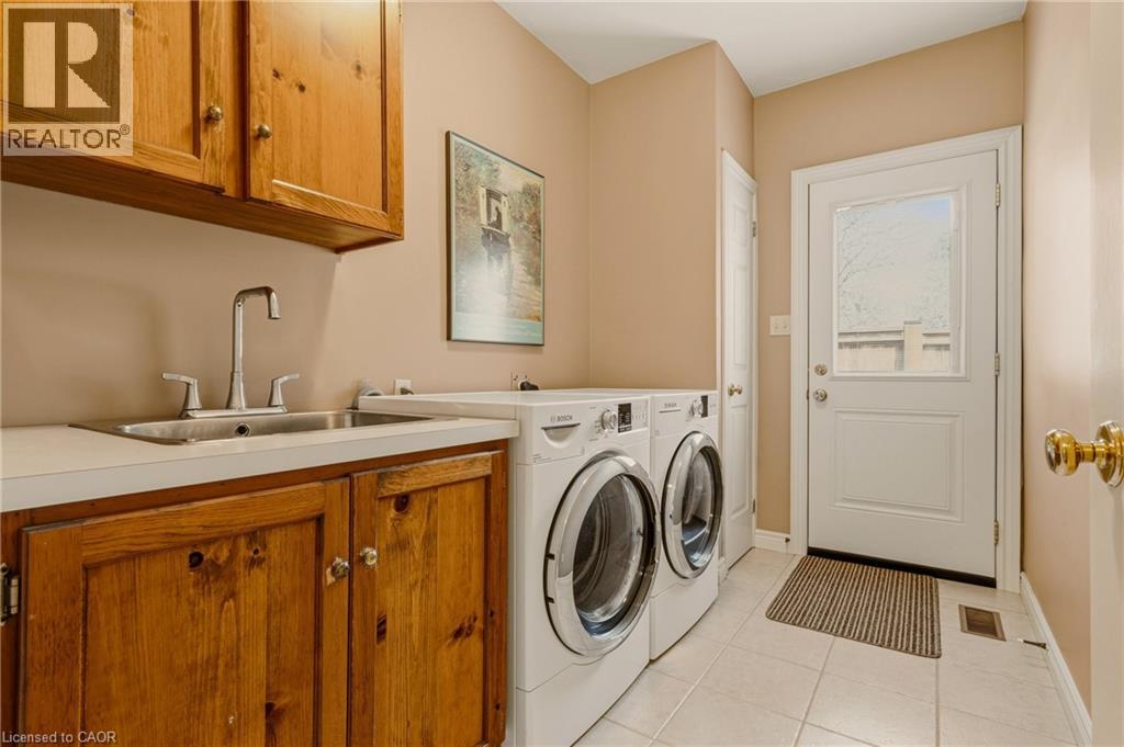 91 Rembrandt Court, Ancaster, Ontario  L9G 4P8 - Photo 23 - 40815892