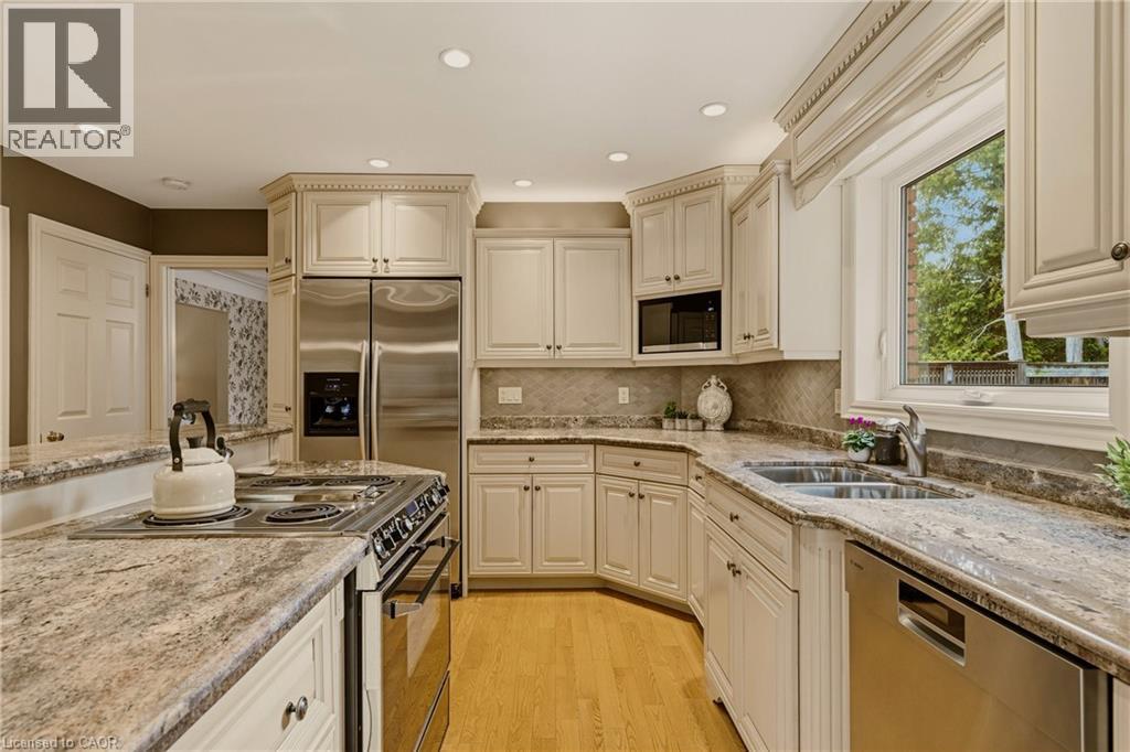 91 Rembrandt Court, Ancaster, Ontario  L9G 4P8 - Photo 6 - 40815892