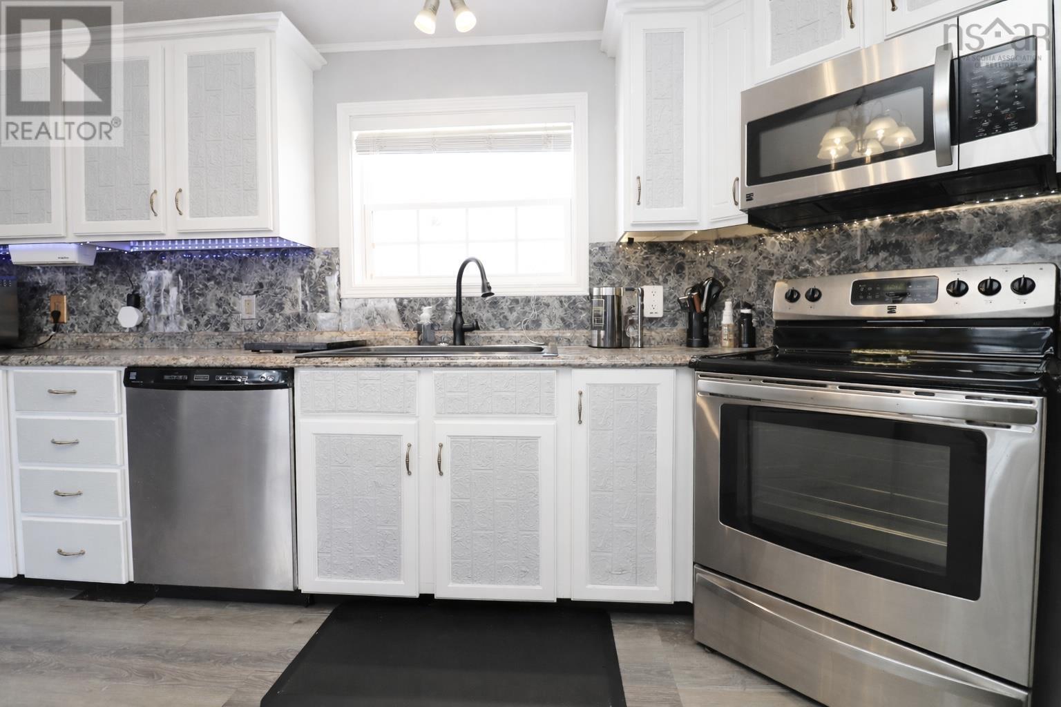 Lorem Ipsum Do, Lower Sackville, Nova Scotia  B4C  - Photo 10 - DEMO29515724