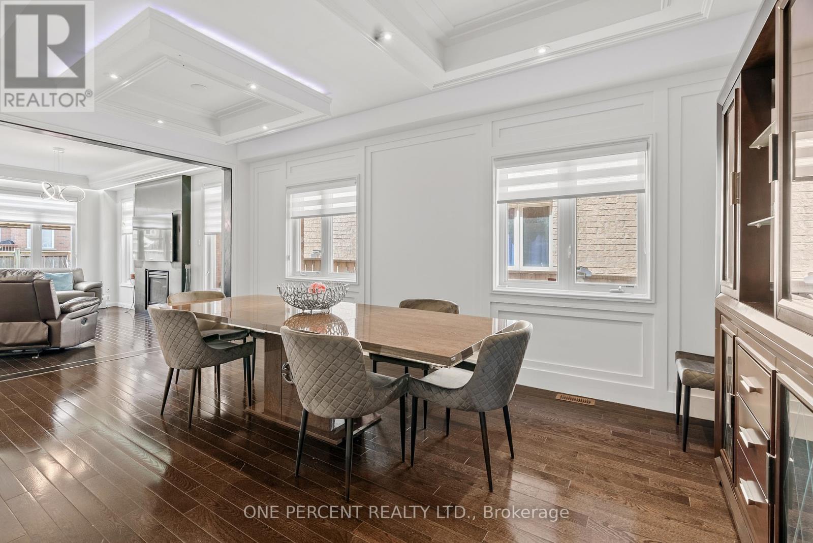 6 Duffel Crescent, Halton Hills, Ontario  L7G 0H7 - Photo 6 - W12949212