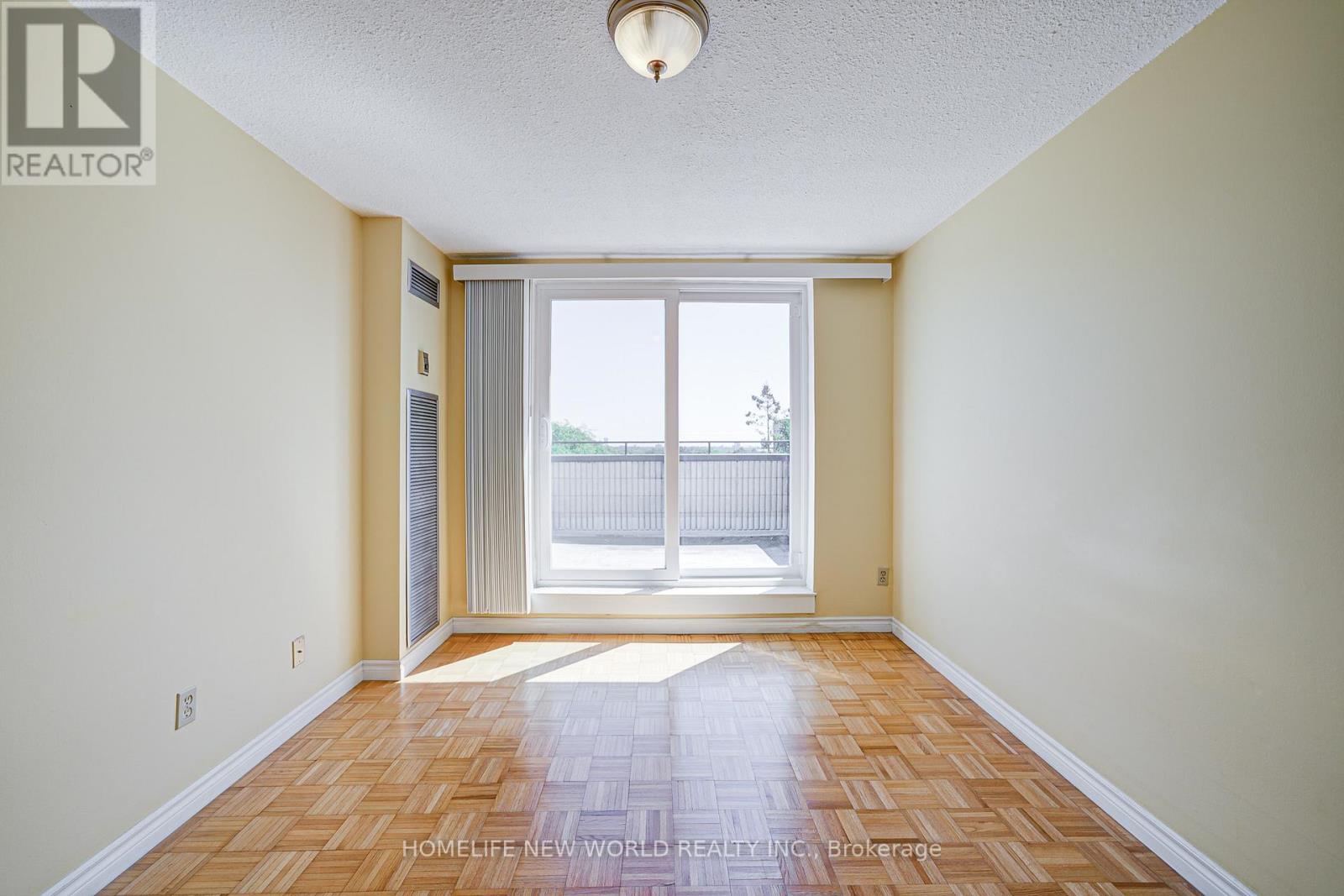 325 - 1455 Williamsport Drive, Mississauga, Ontario  L4X 2T5 - Photo 24 - W12949220